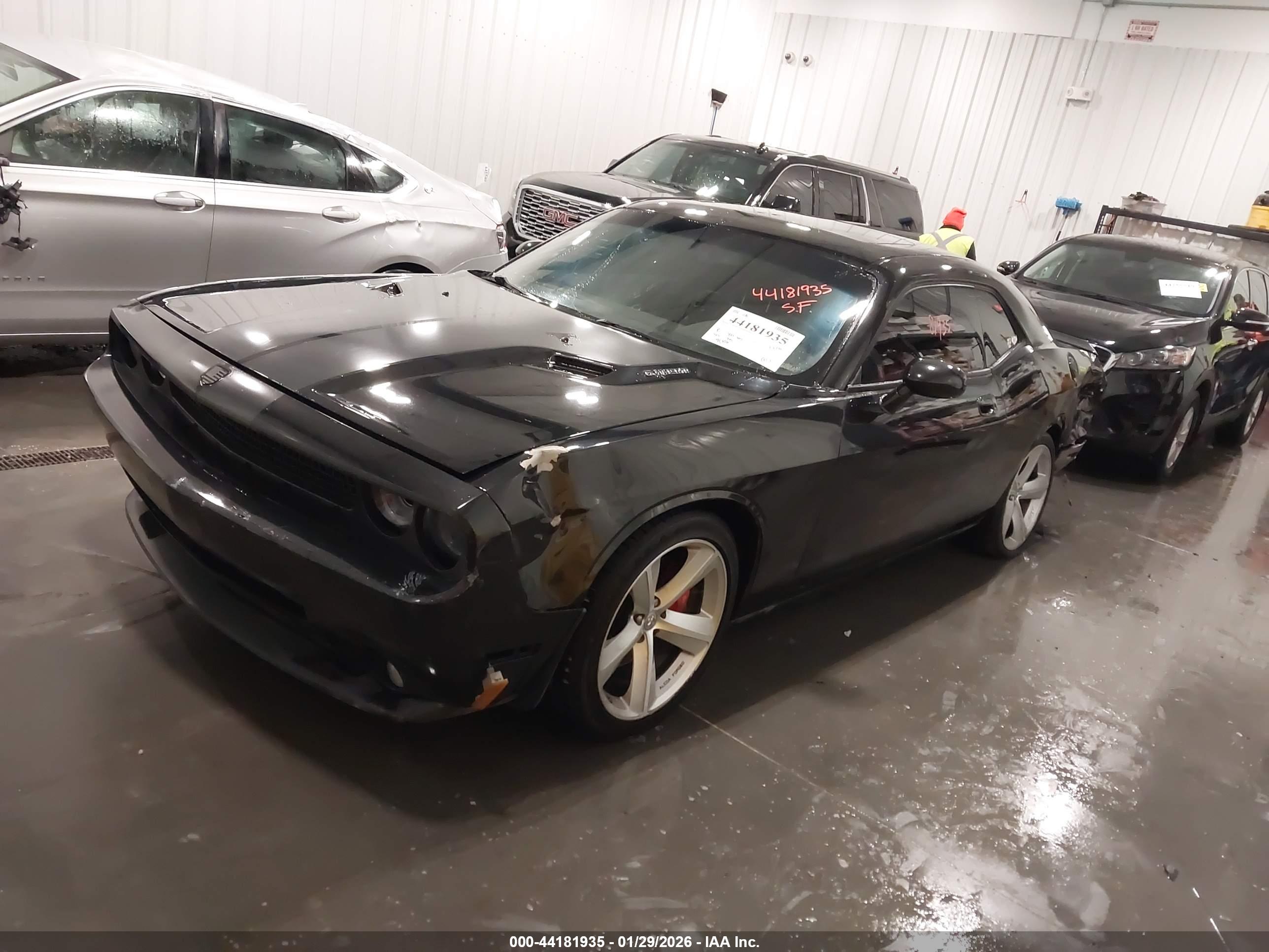 DODGE CHALLENGER image 2