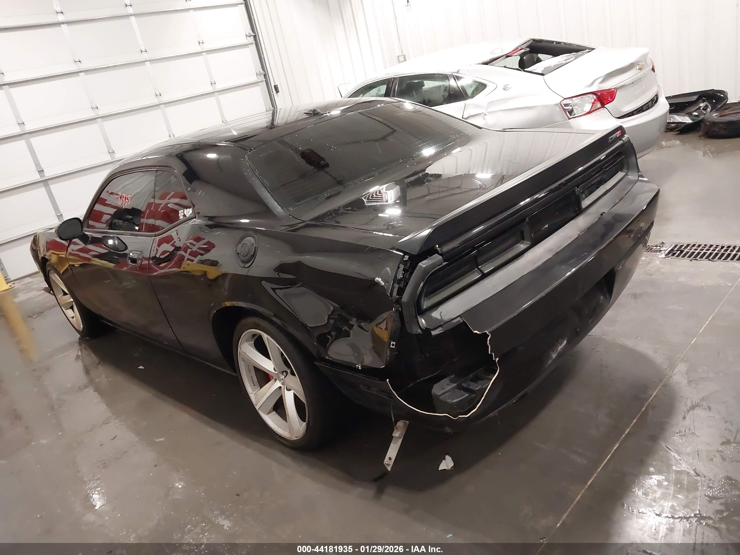 DODGE CHALLENGER image 3
