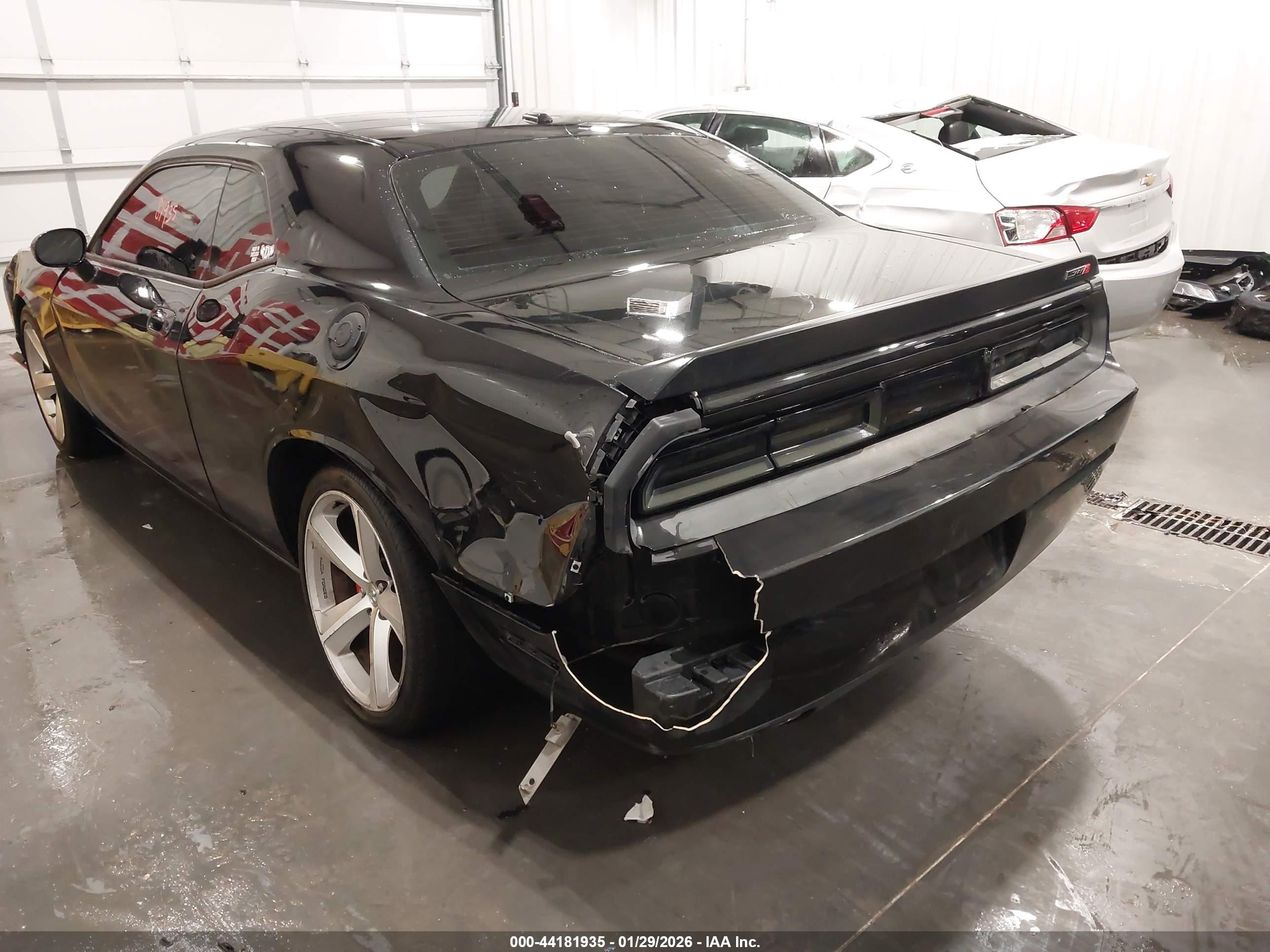DODGE CHALLENGER image 6
