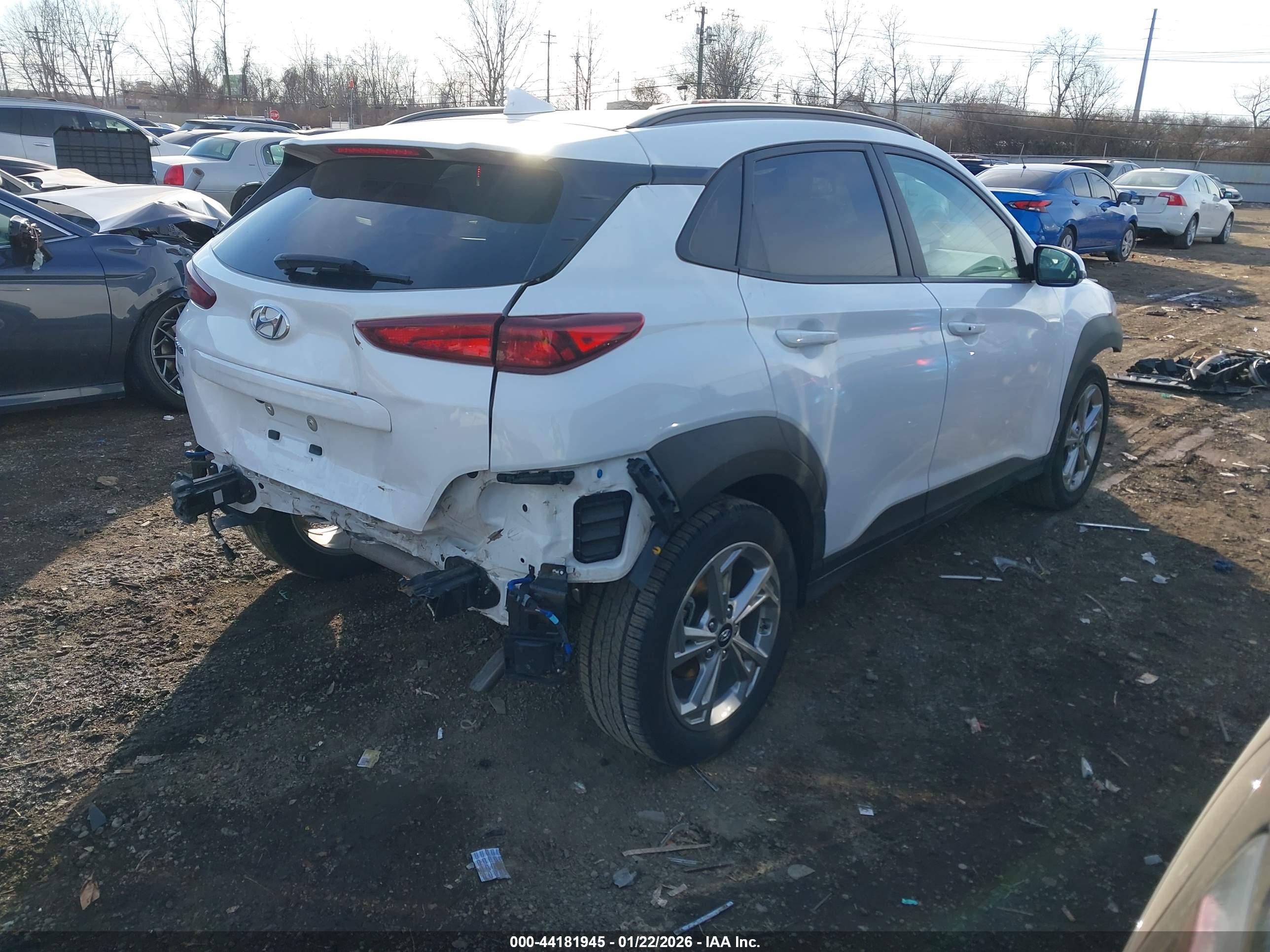 HYUNDAI KONA image 4