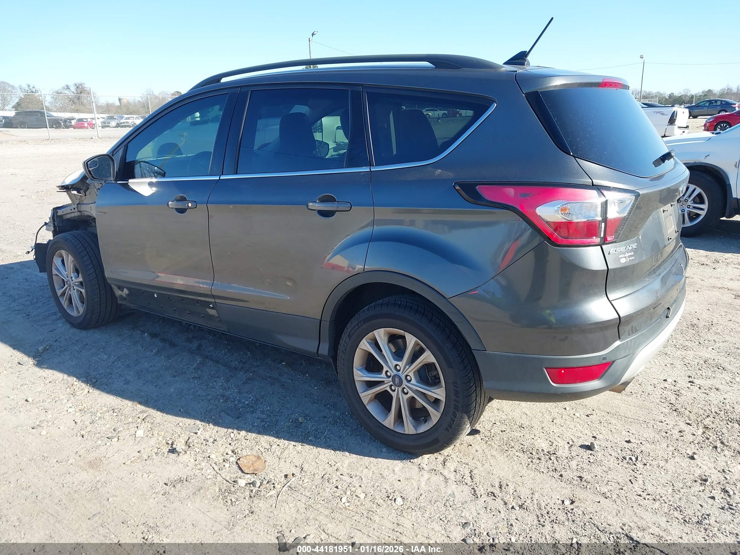 FORD ESCAPE image 3