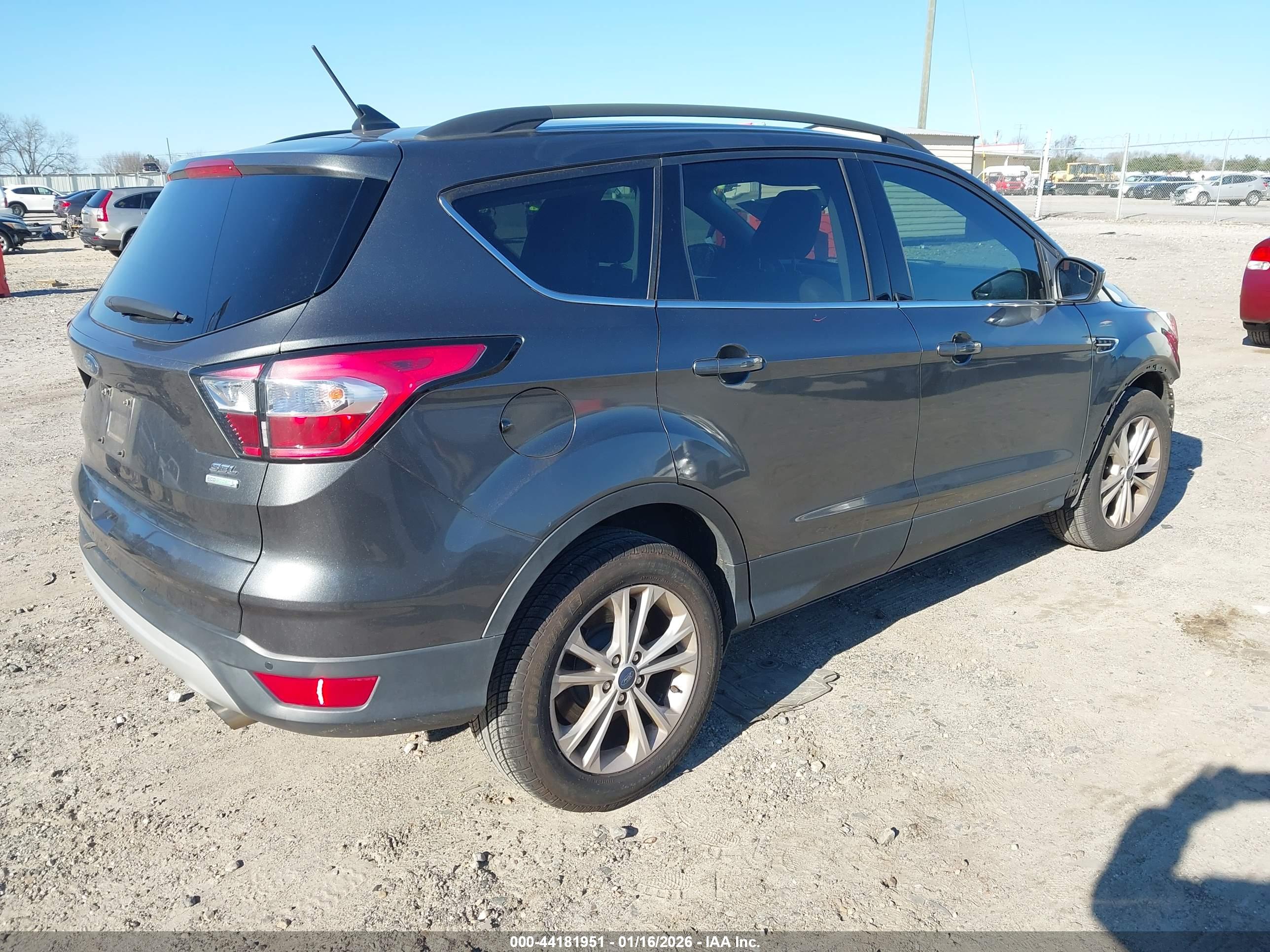 FORD ESCAPE image 4