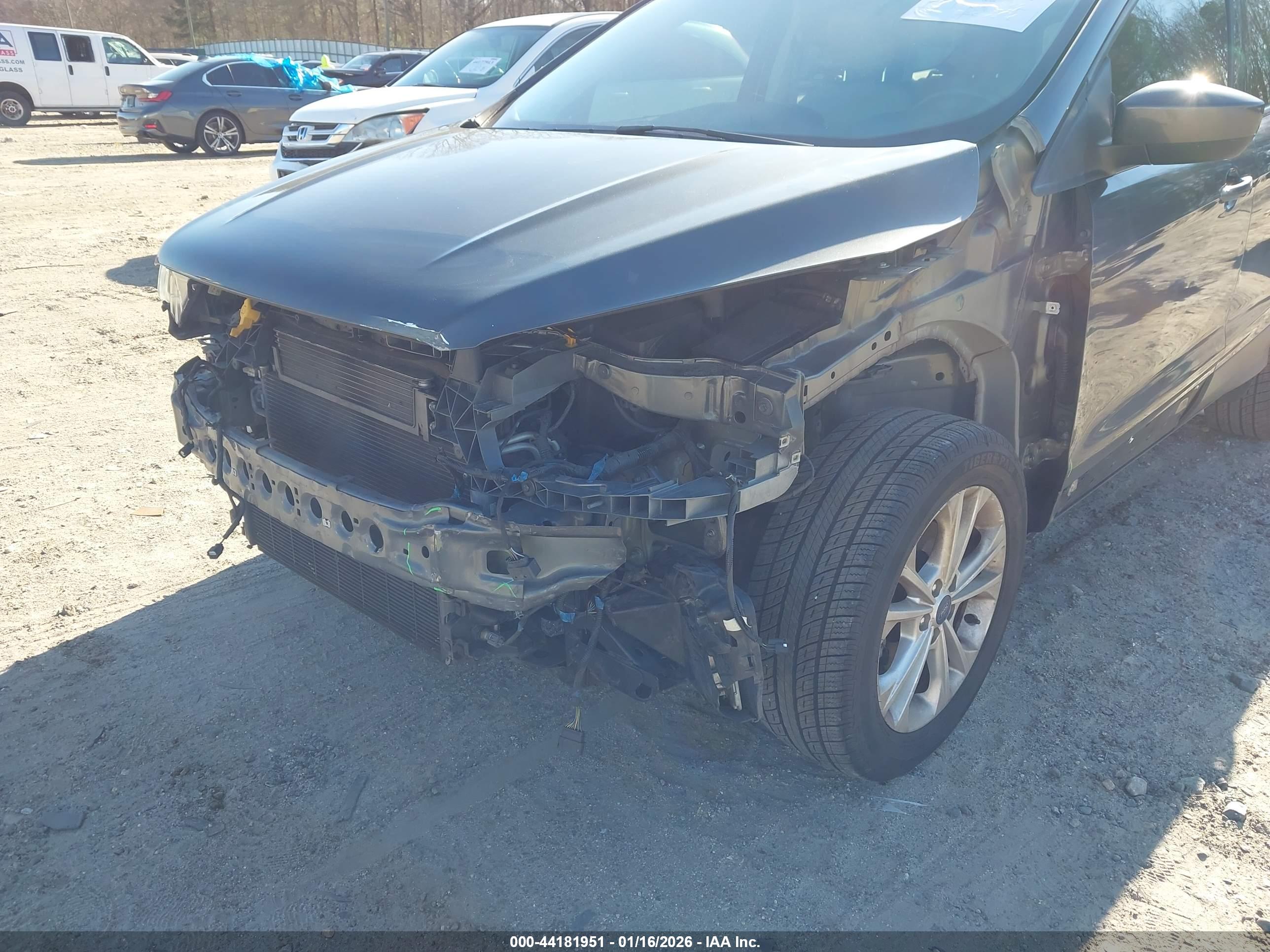 FORD ESCAPE image 6