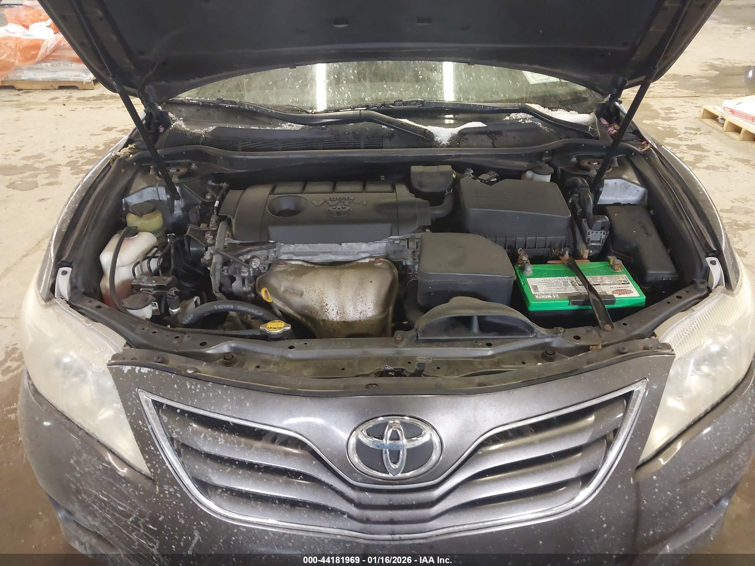 TOYOTA CAMRY image 10