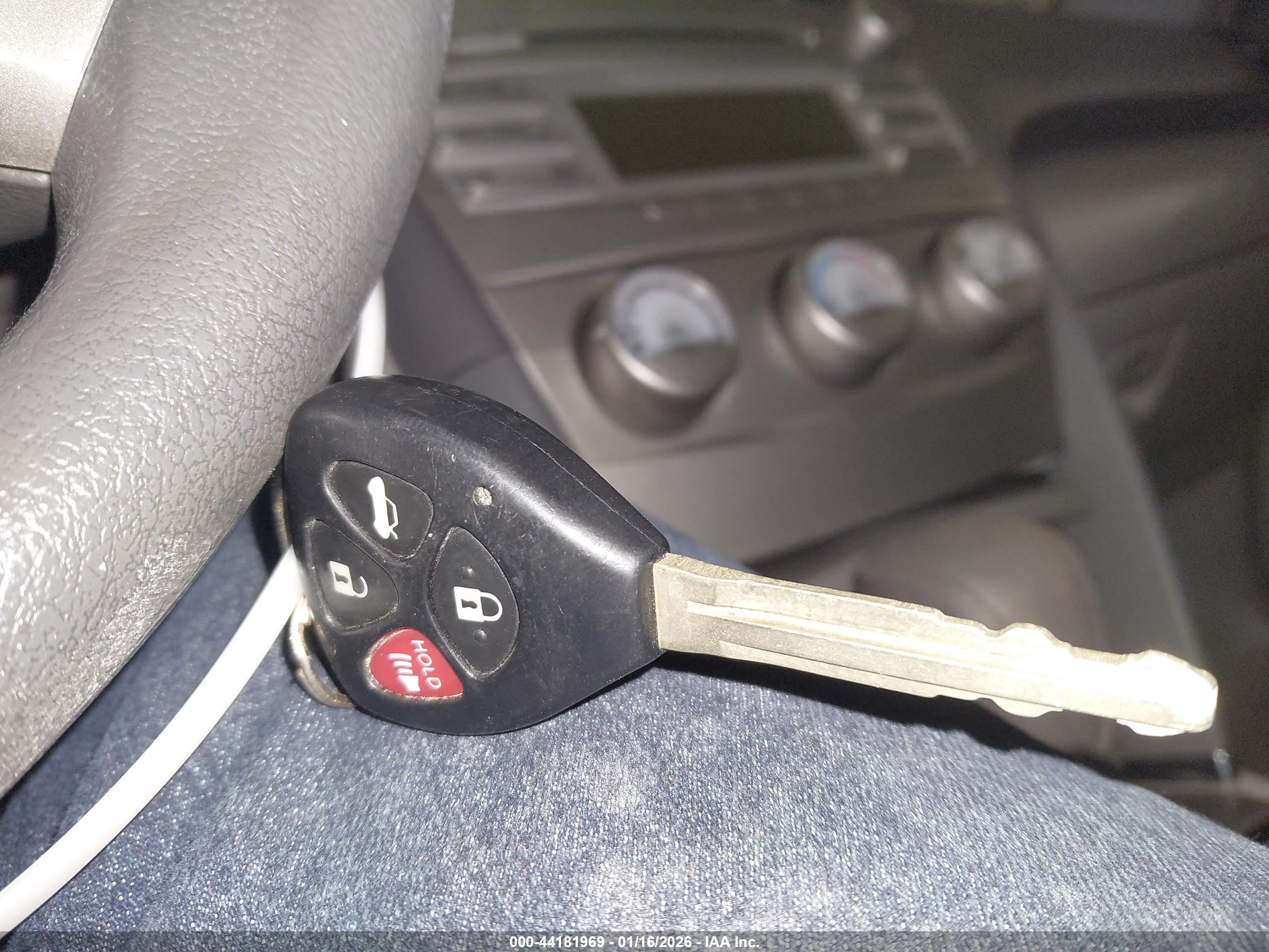 TOYOTA CAMRY image 11