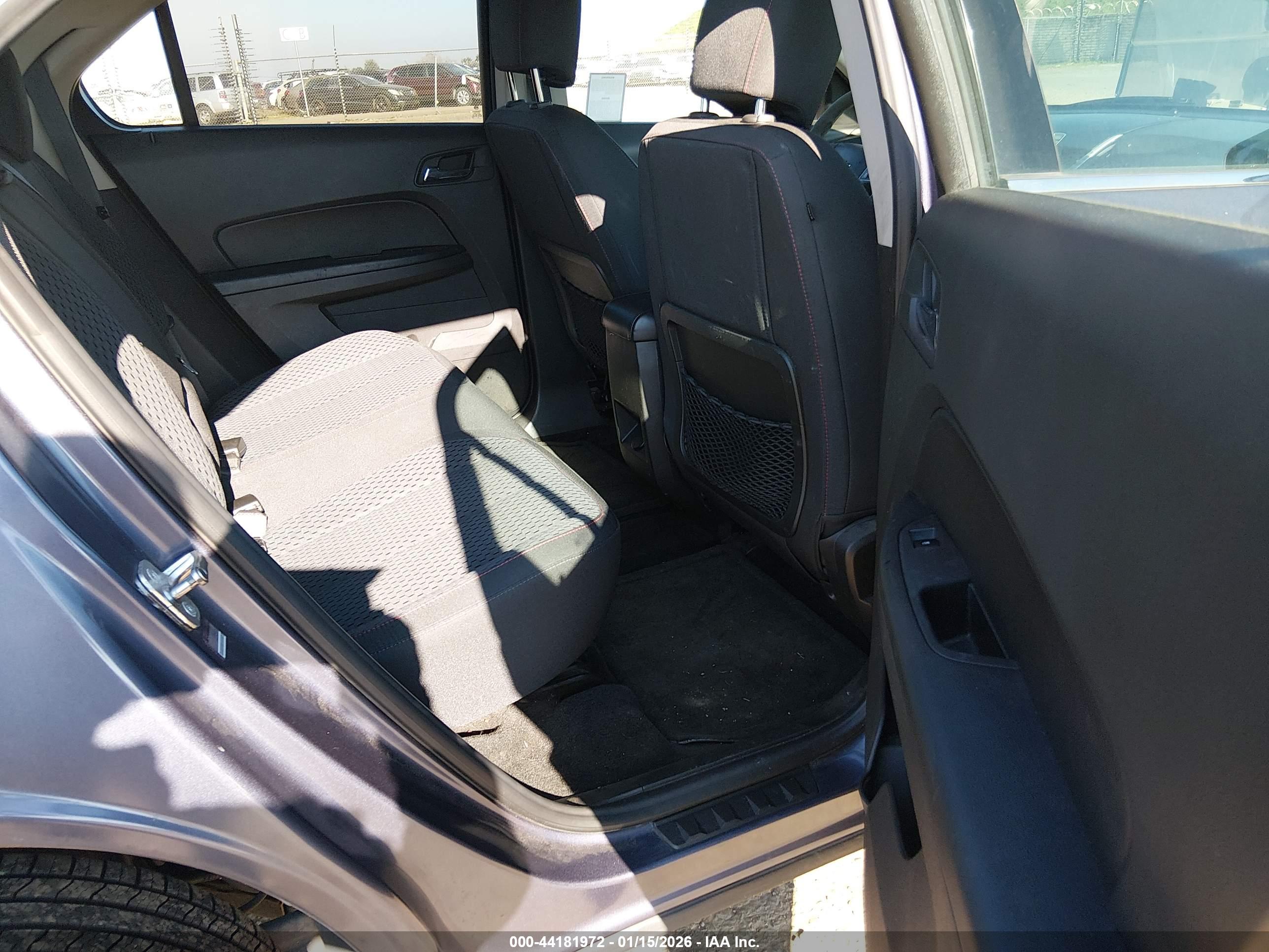 CHEVROLET EQUINOX image 8