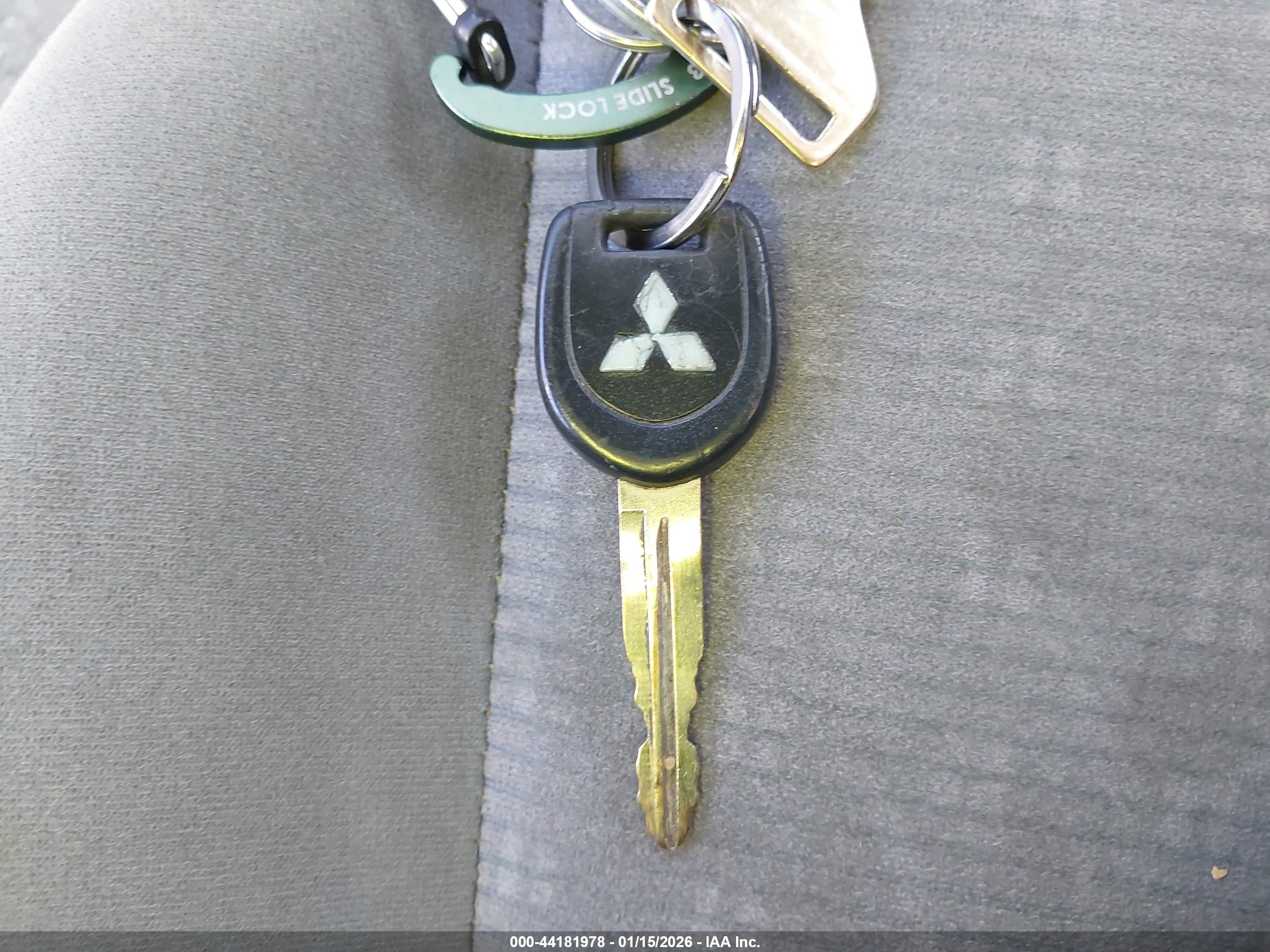 MITSUBISHI LANCER image 11