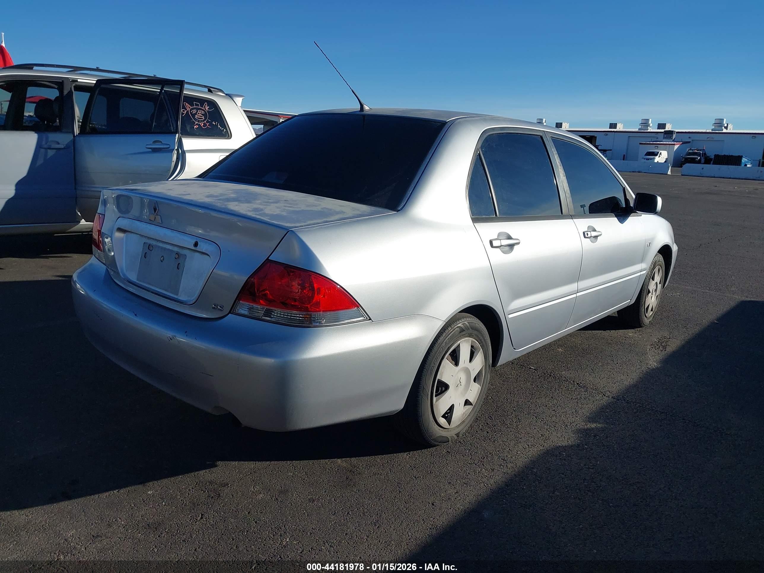 MITSUBISHI LANCER image 4