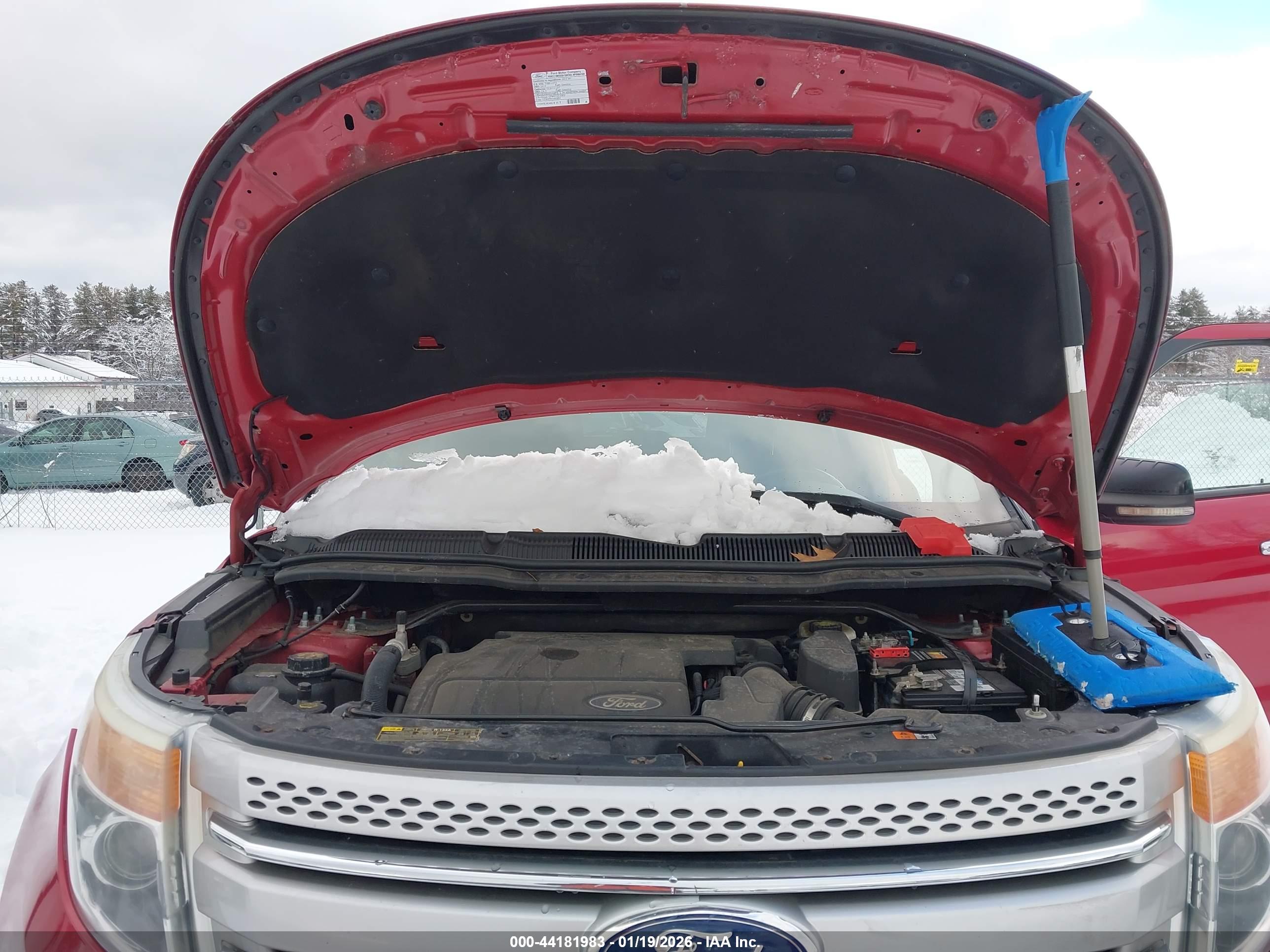 FORD EXPLORER image 10