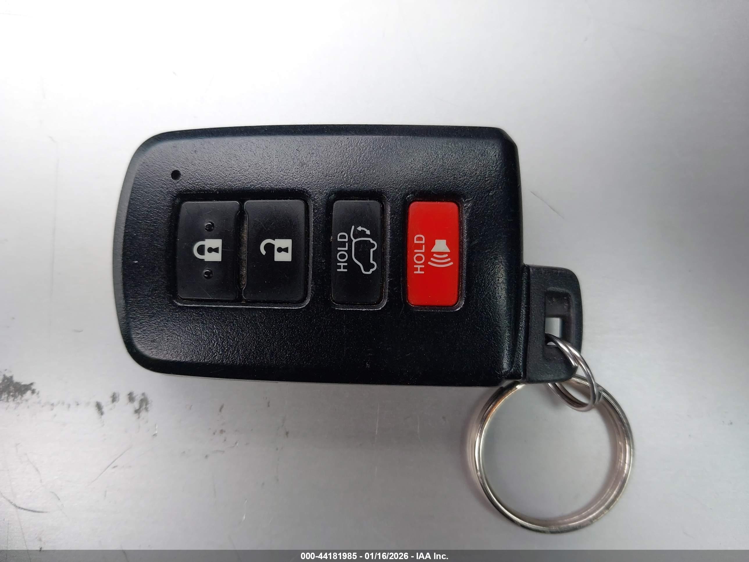 TOYOTA RAV4 image 11