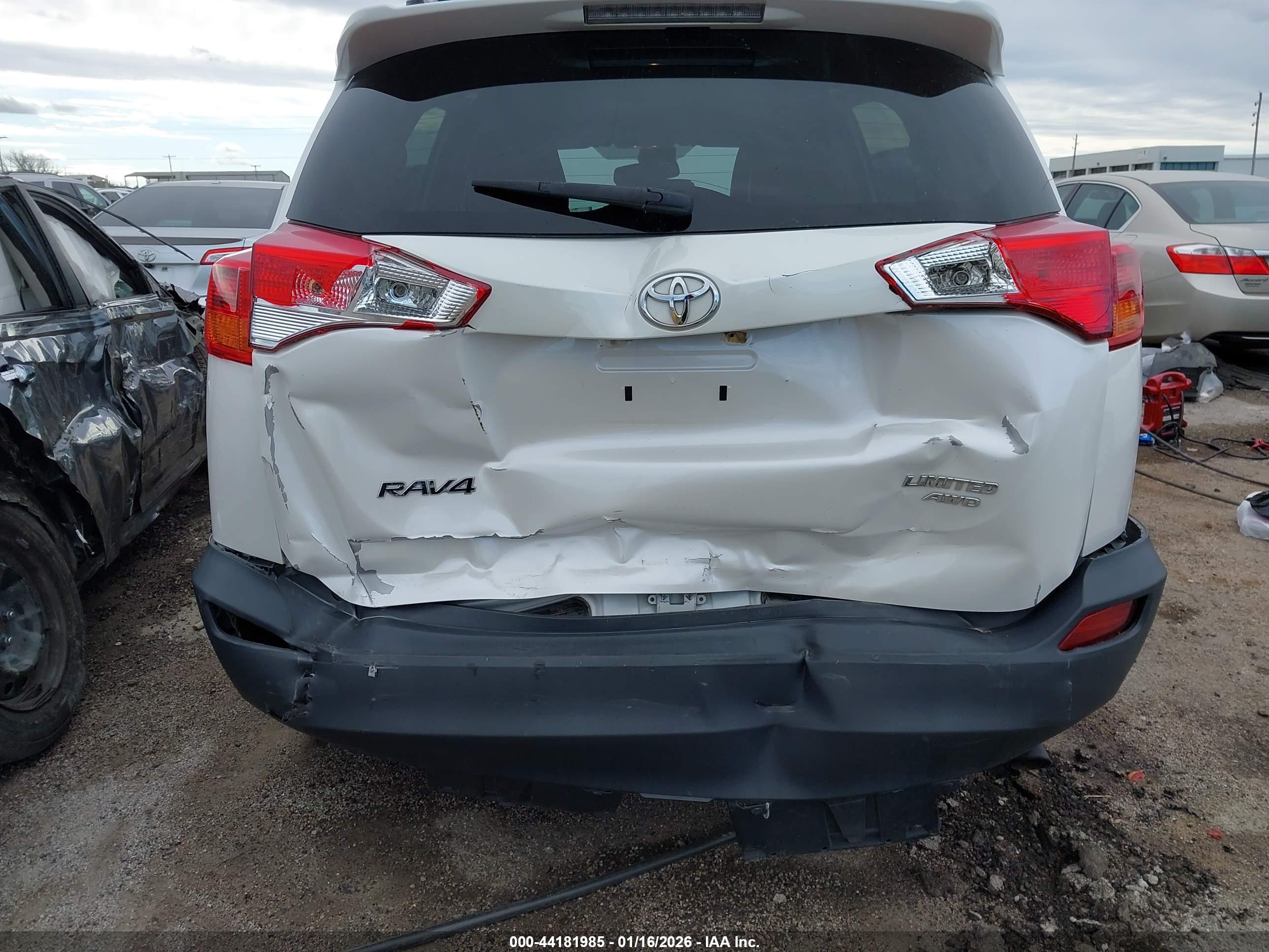TOYOTA RAV4 image 6