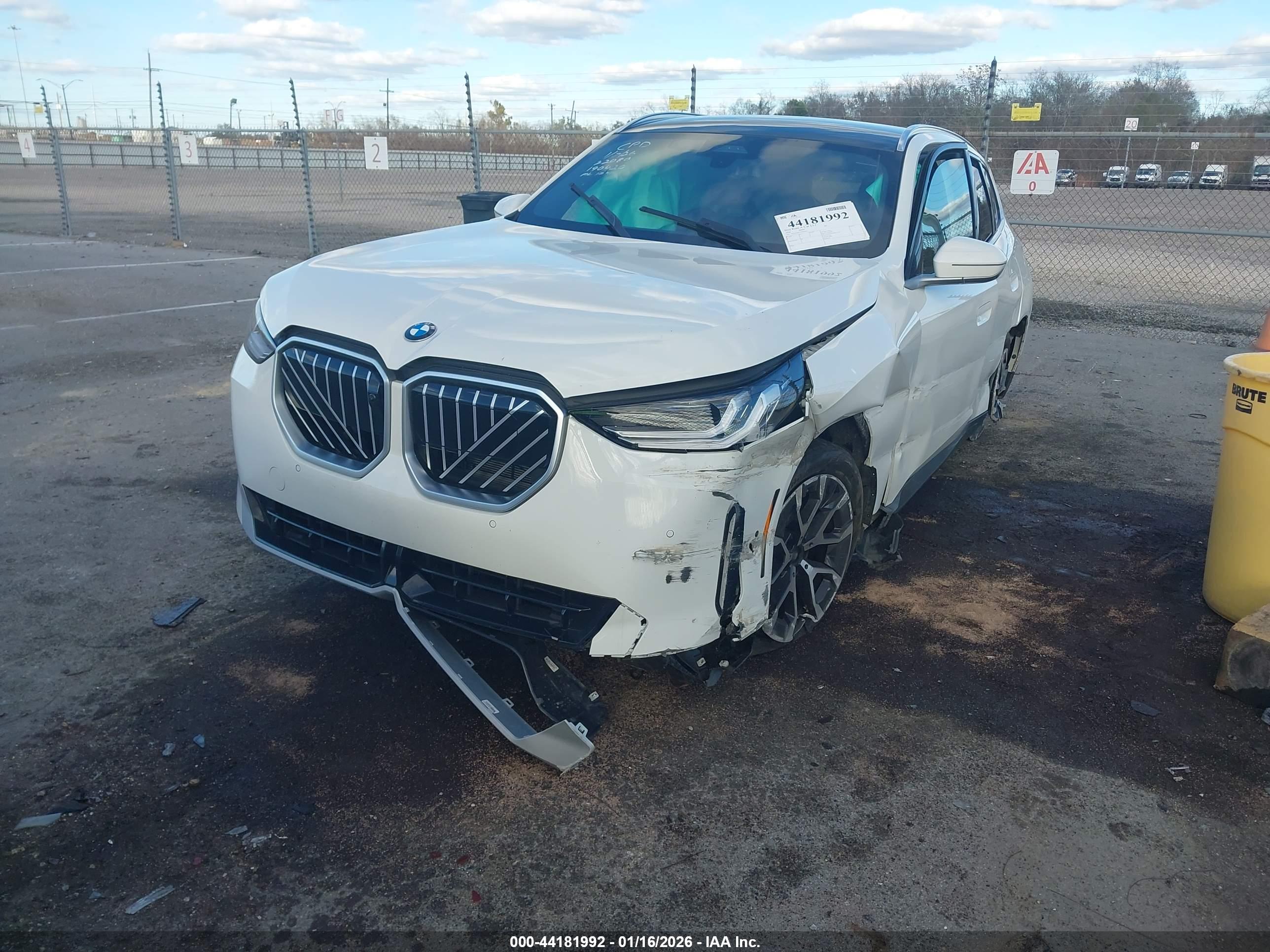 BMW X3 image 2