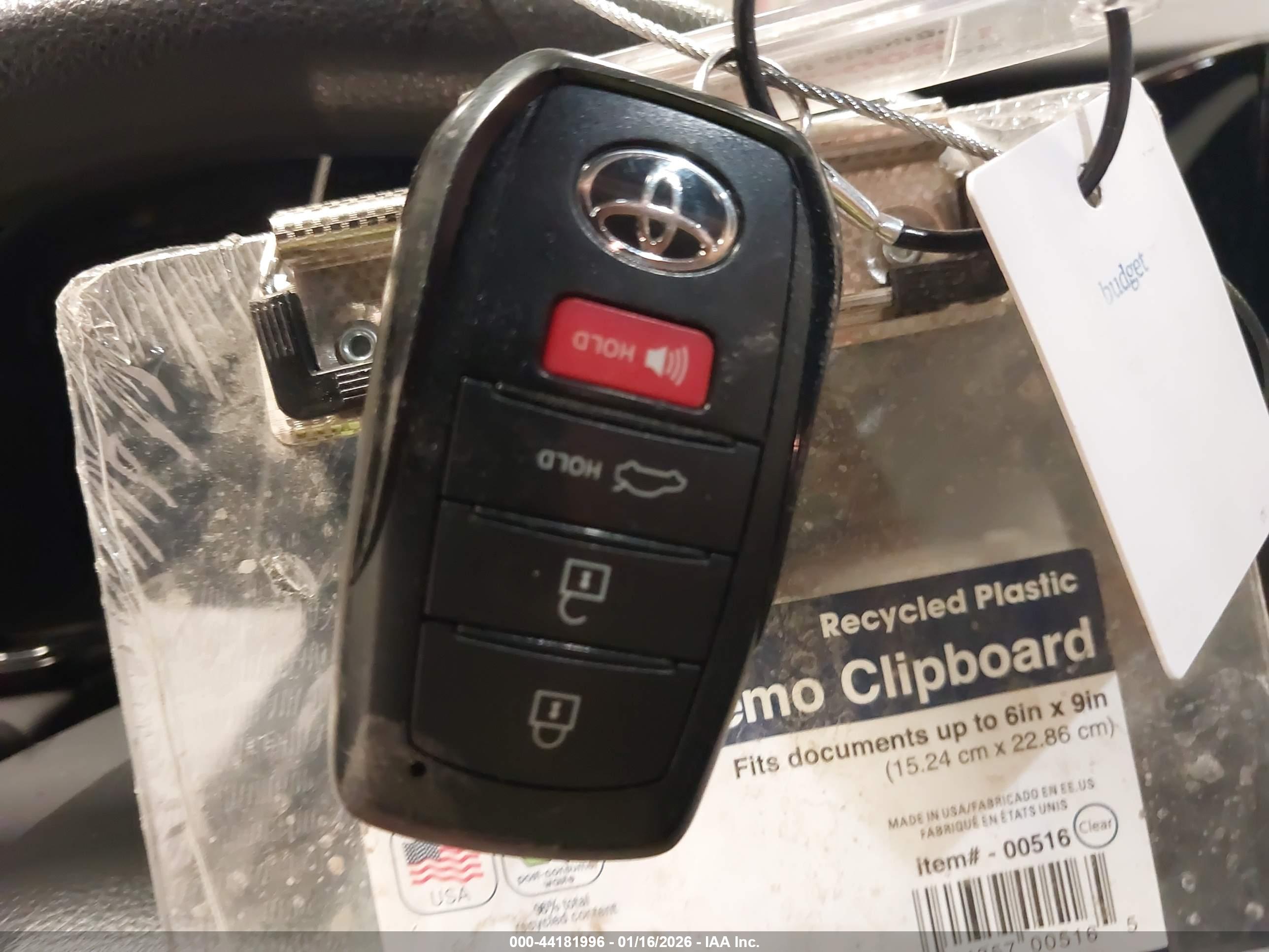 TOYOTA CAMRY image 11