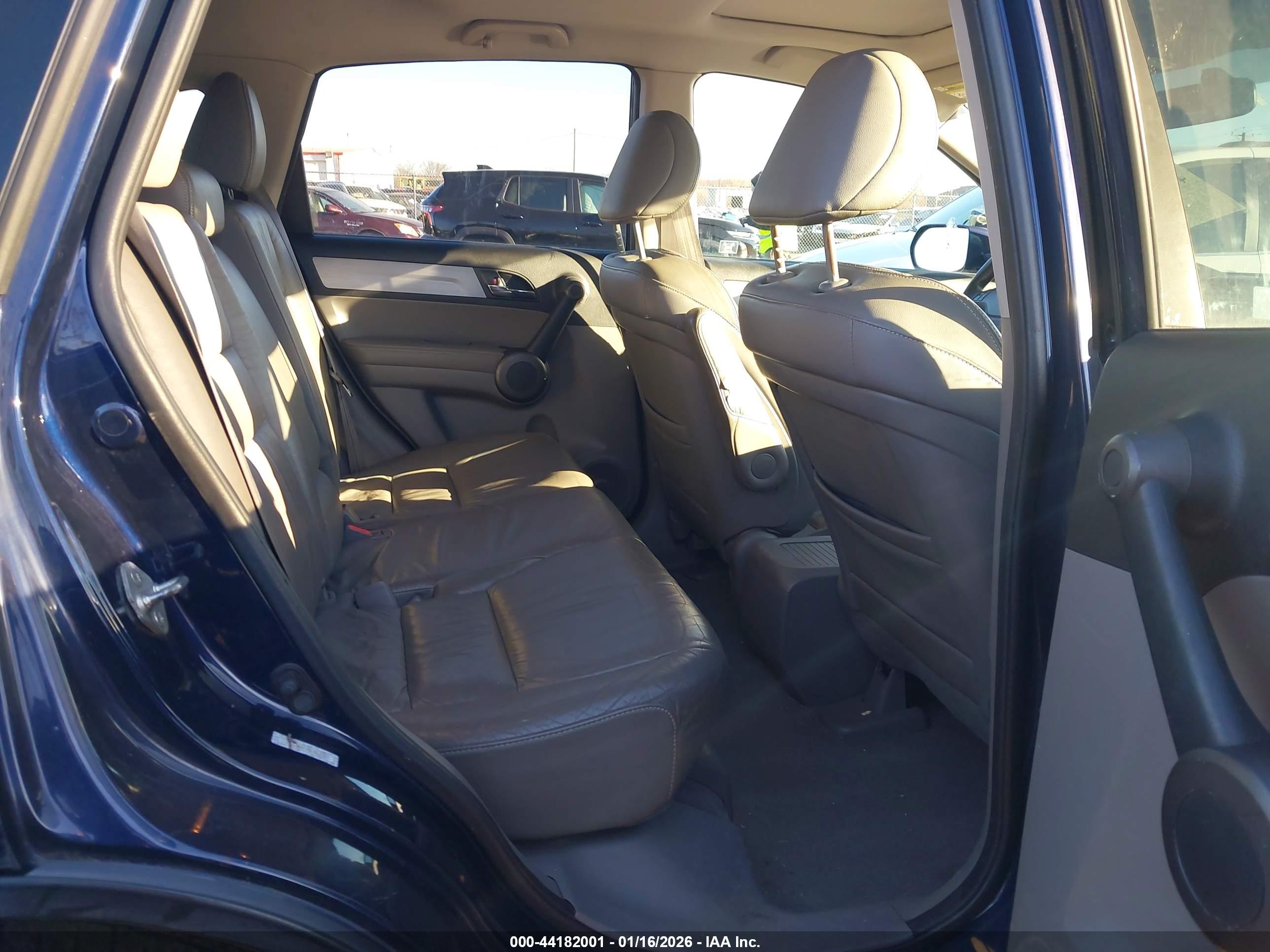 HONDA CR-V image 8