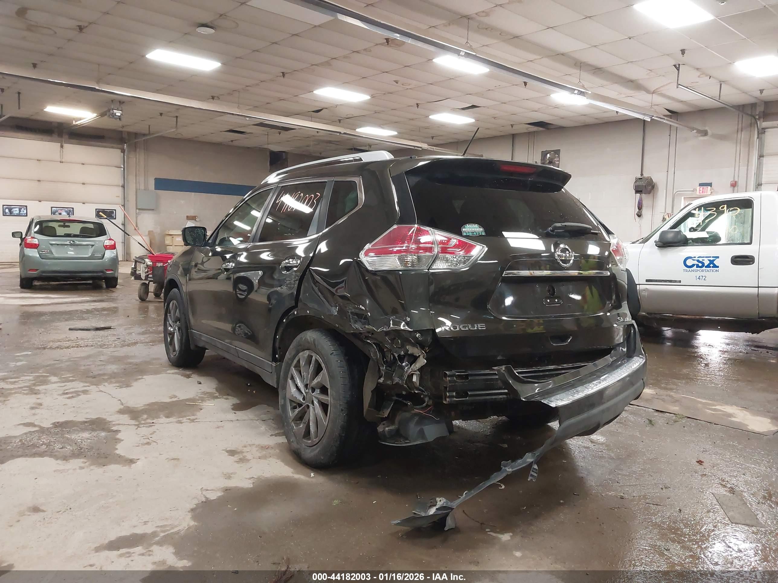 NISSAN ROGUE image 3