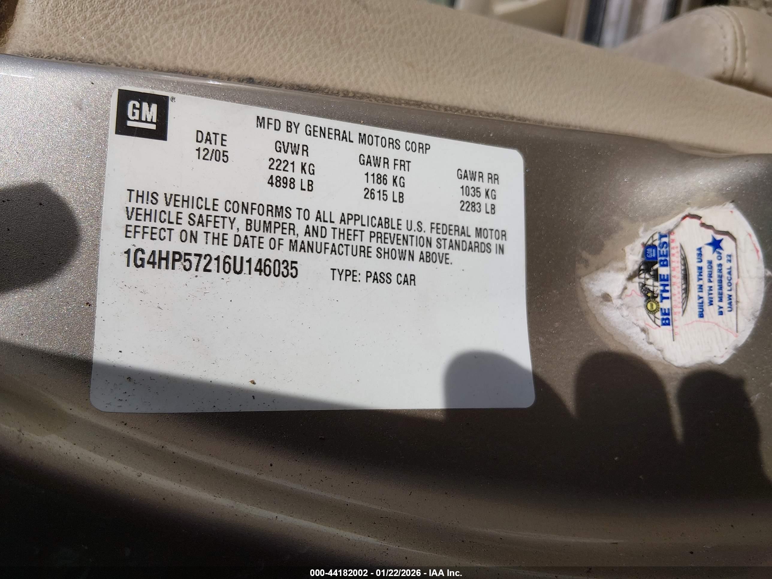 BUICK LUCERNE image 9