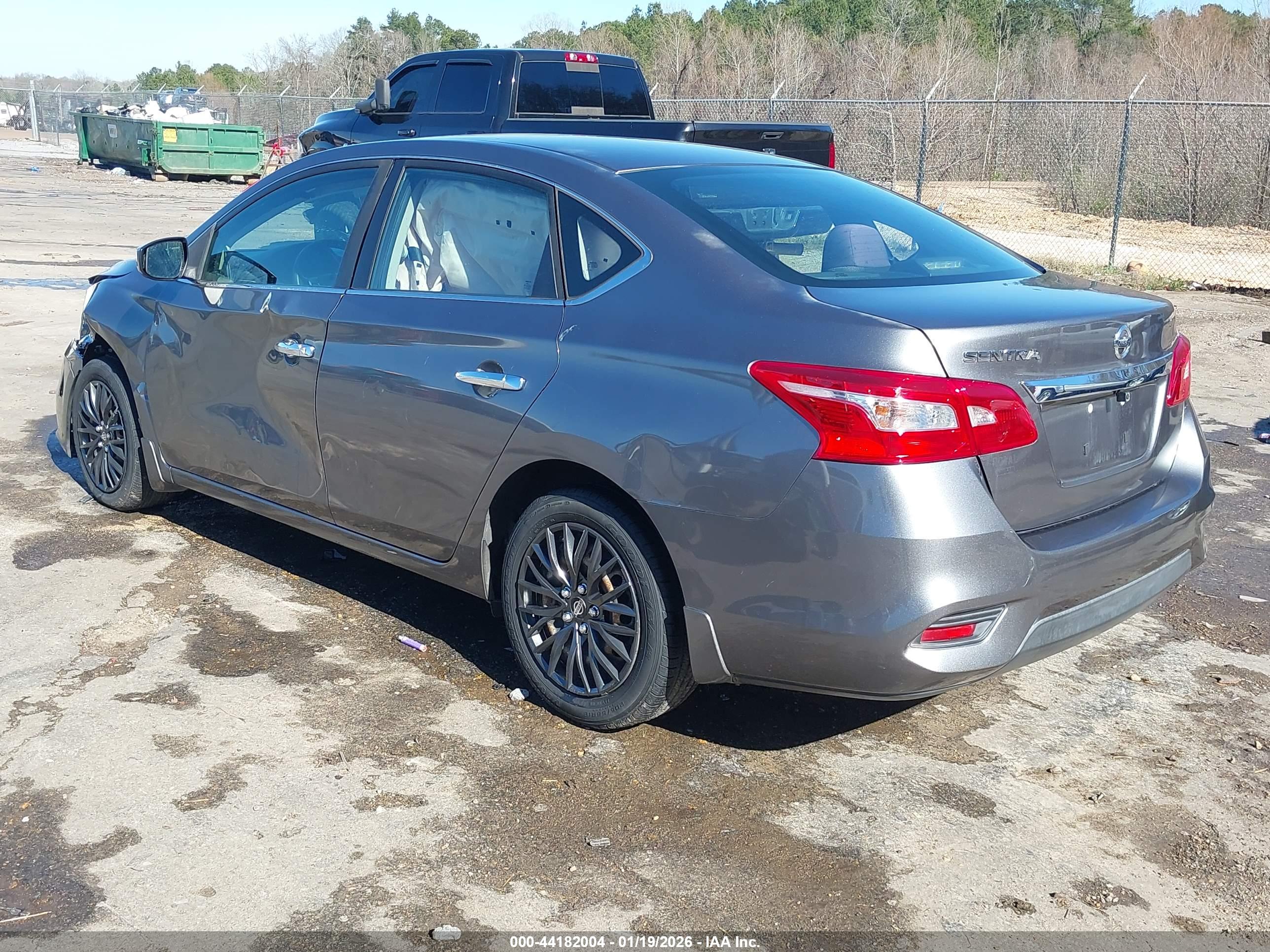 NISSAN SENTRA image 3