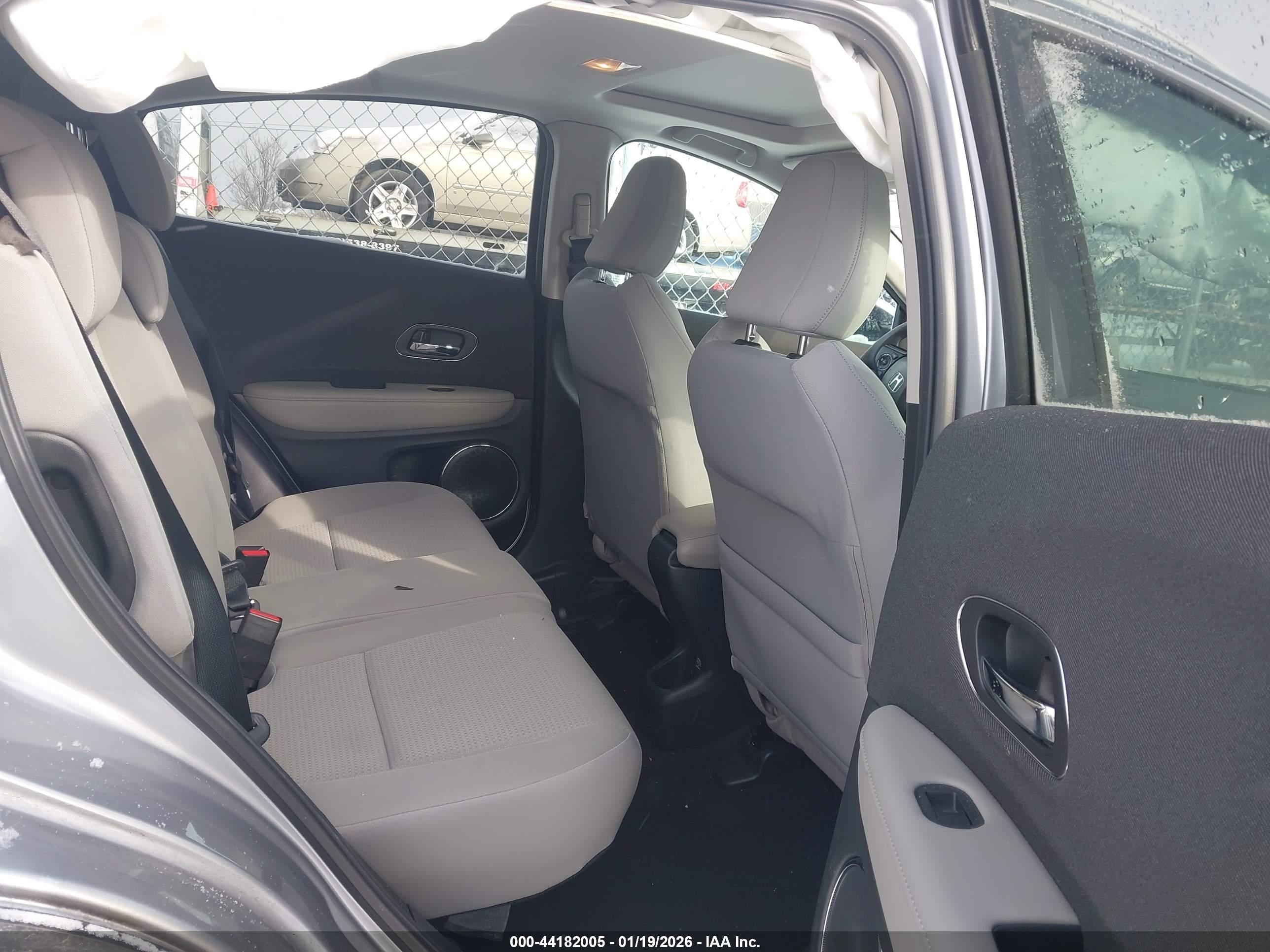 HONDA HR-V image 8