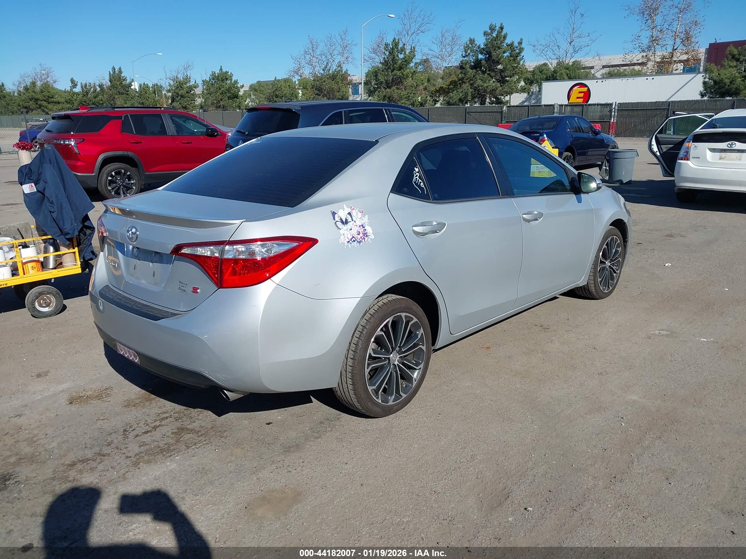 TOYOTA COROLLA image 4