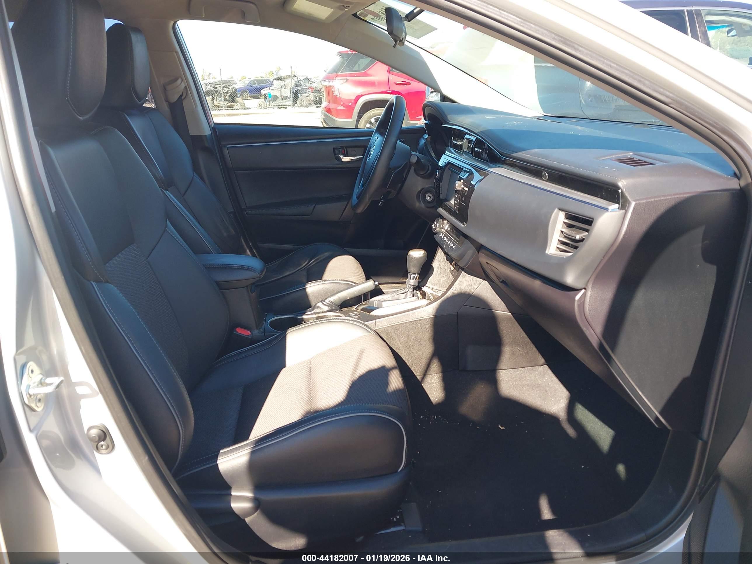 TOYOTA COROLLA image 5