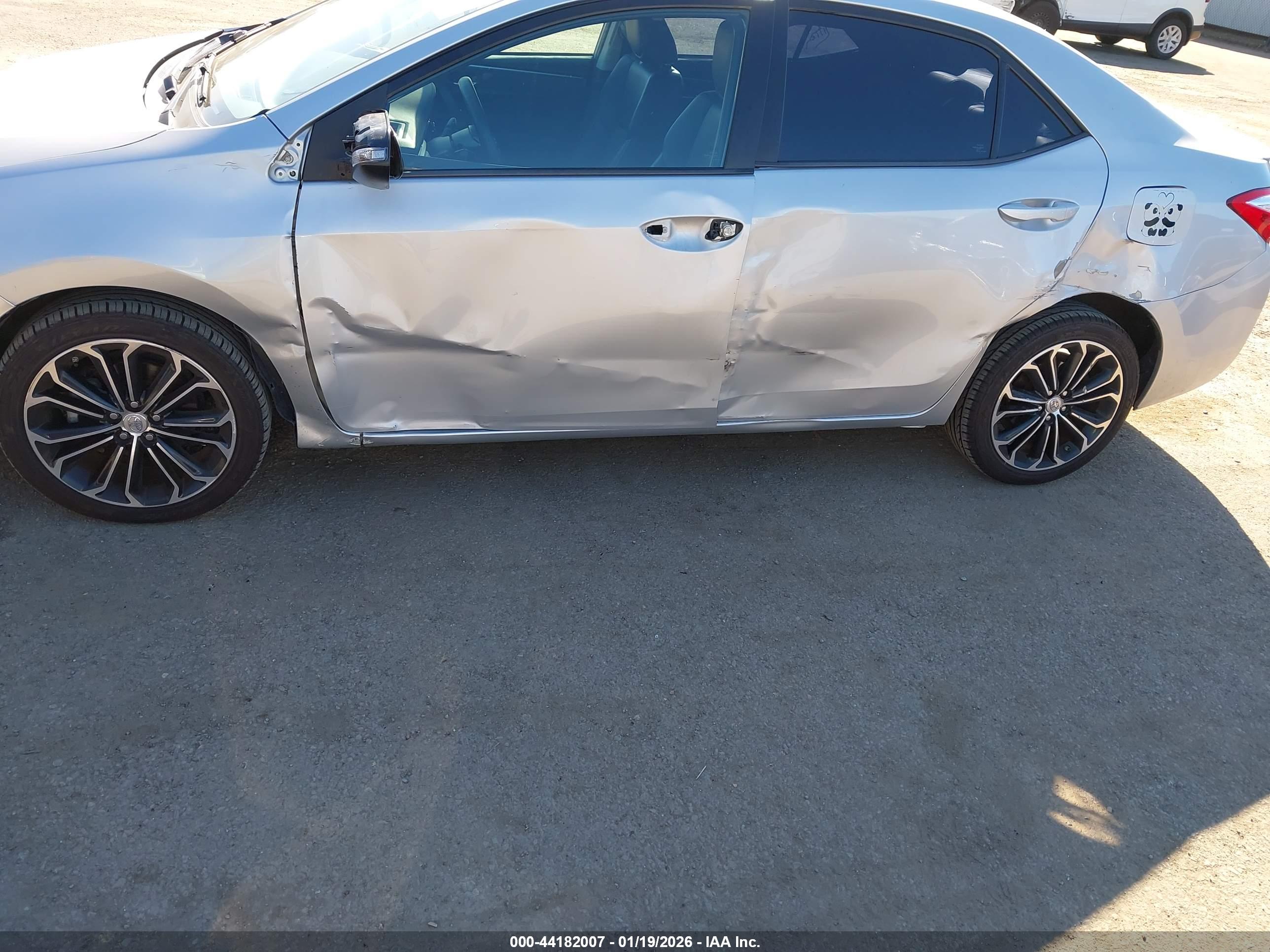 TOYOTA COROLLA image 6