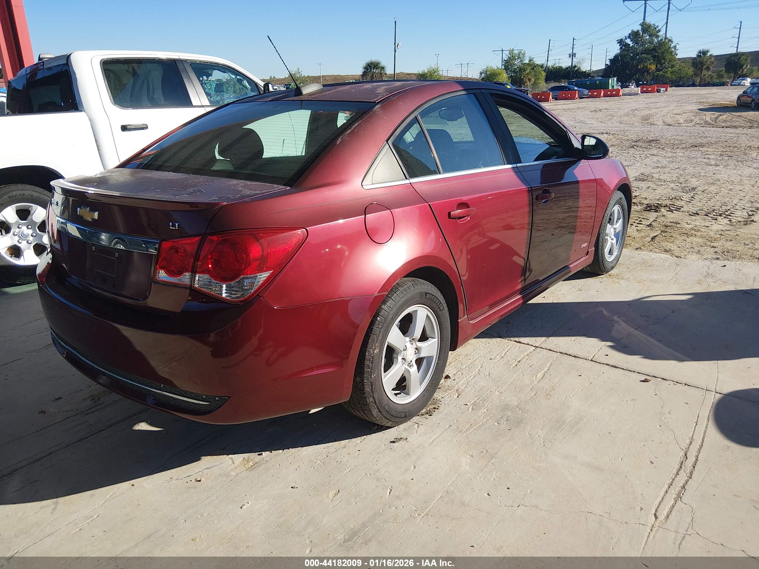 CHEVROLET CRUZE image 4