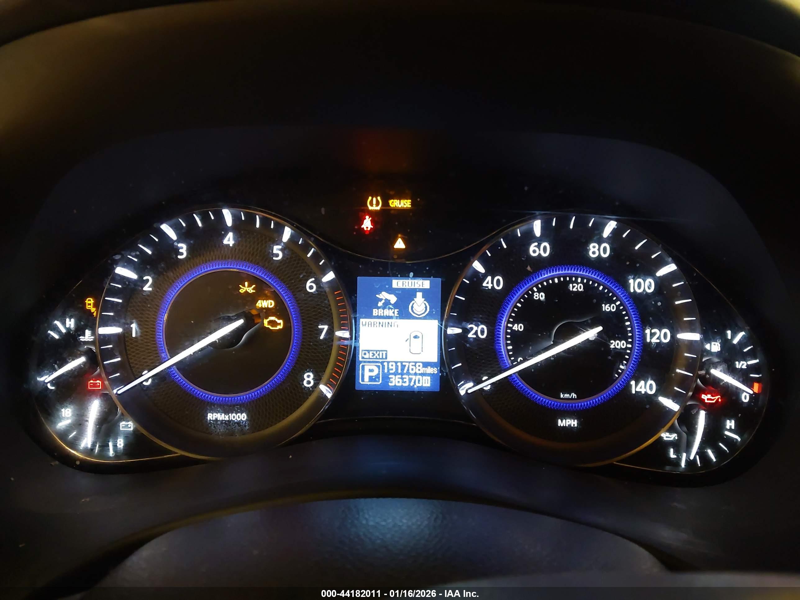 INFINITI QX80 image 7