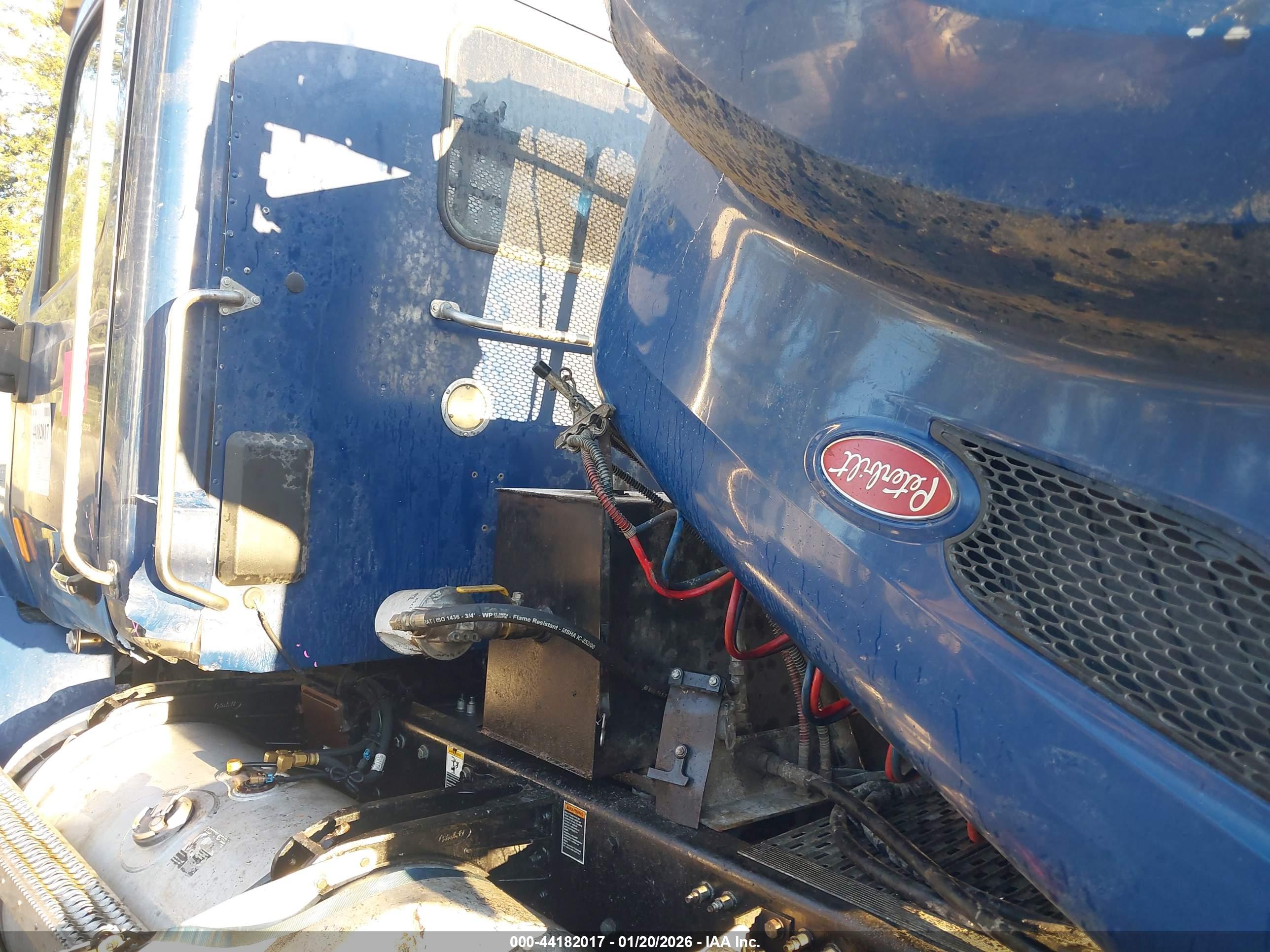 PETERBILT 579 image 7