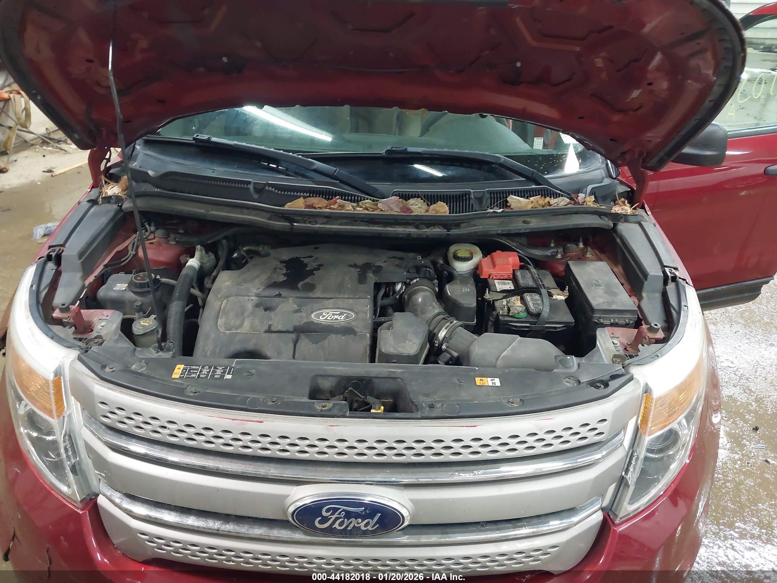 FORD EXPLORER image 10