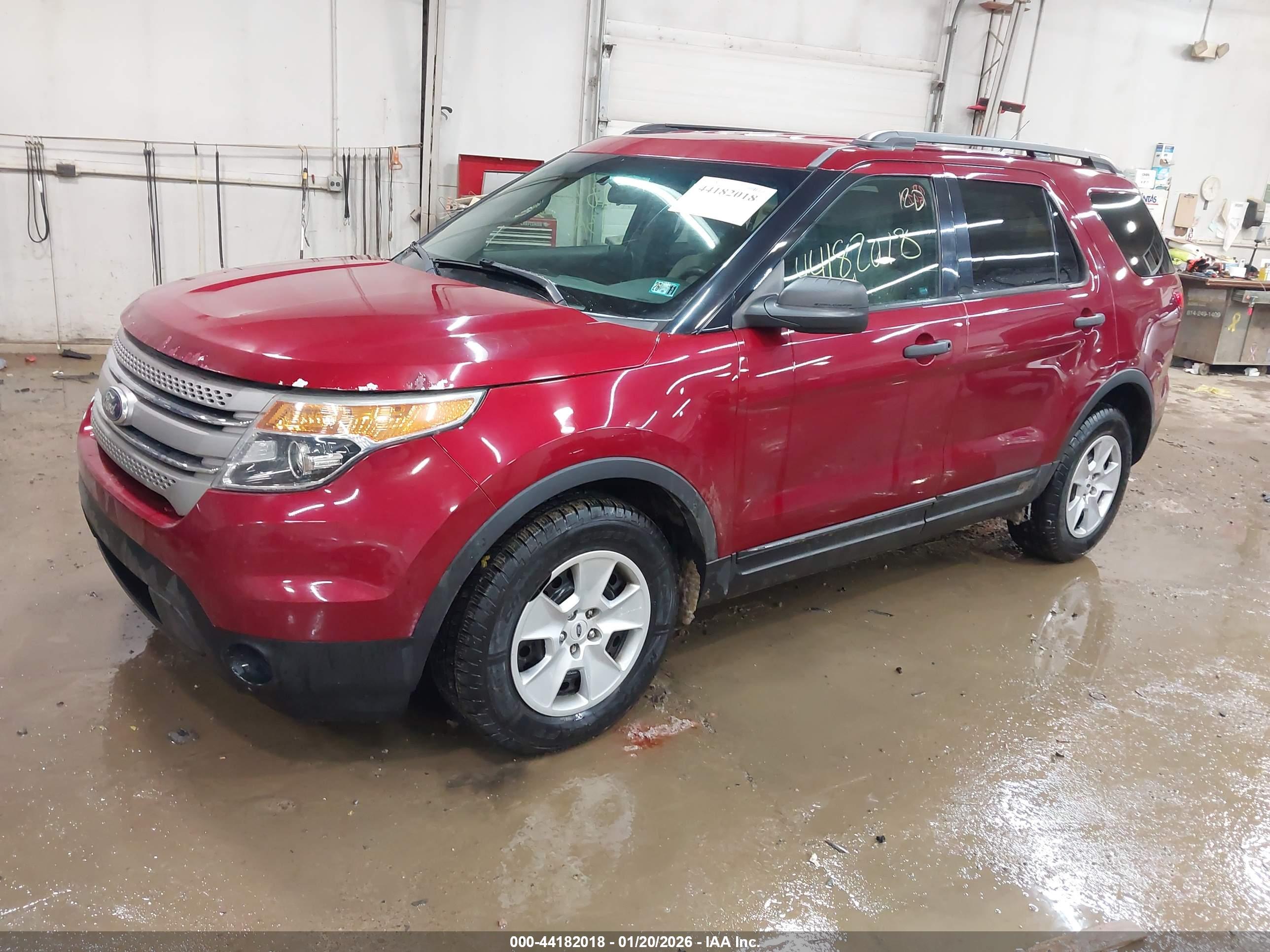 FORD EXPLORER image 2