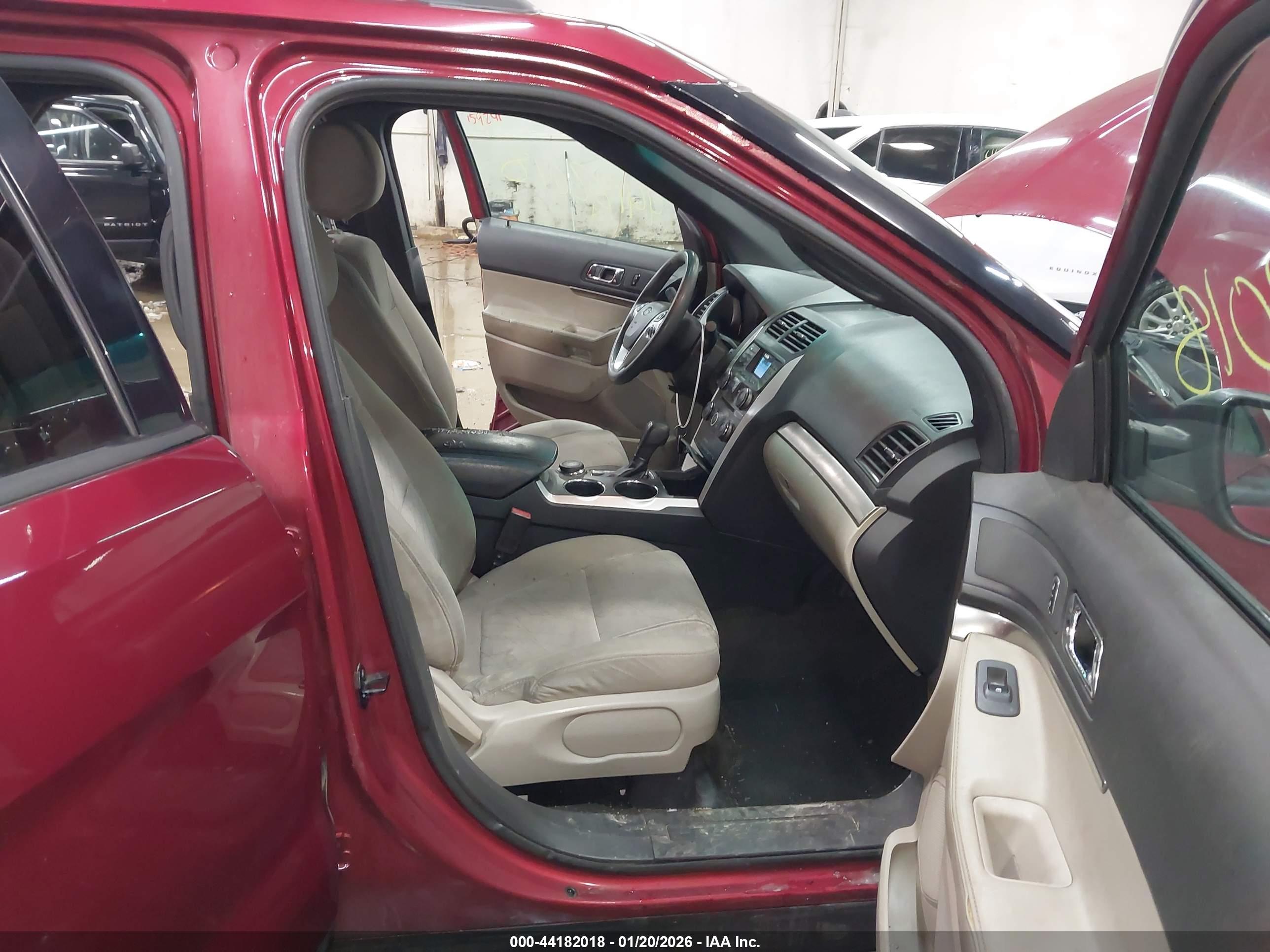 FORD EXPLORER image 5