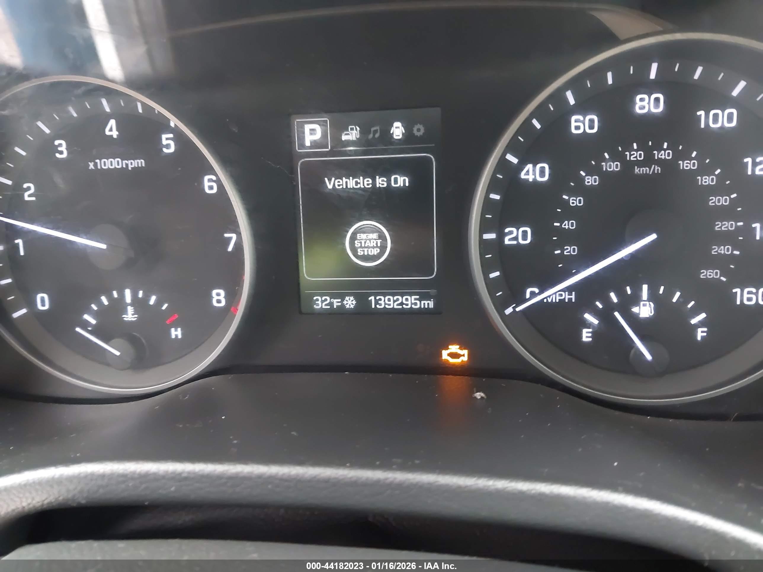 HYUNDAI ELANTRA image 7