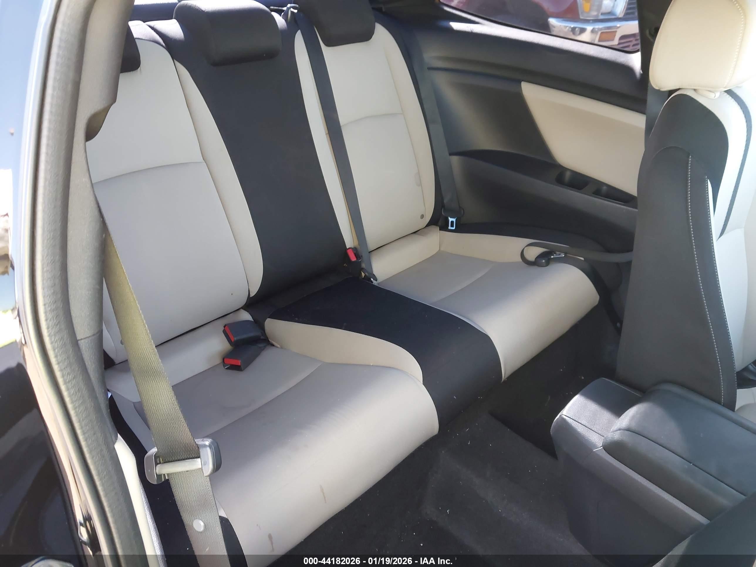 HONDA CIVIC image 8