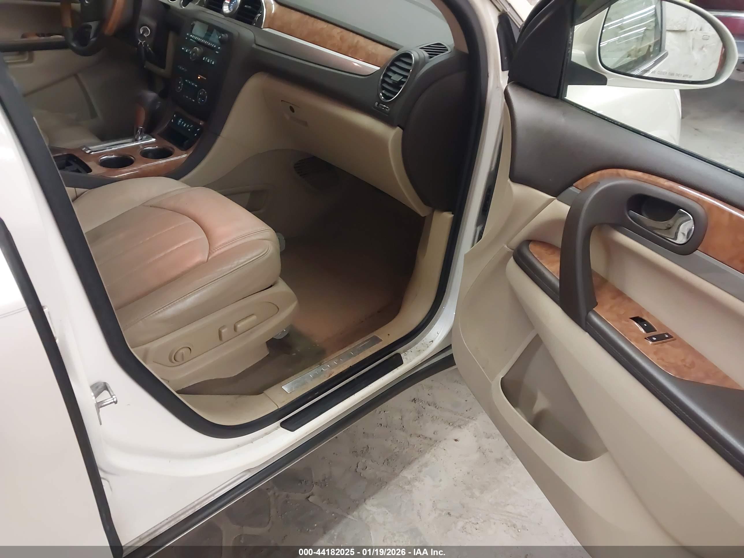 BUICK ENCLAVE image 5