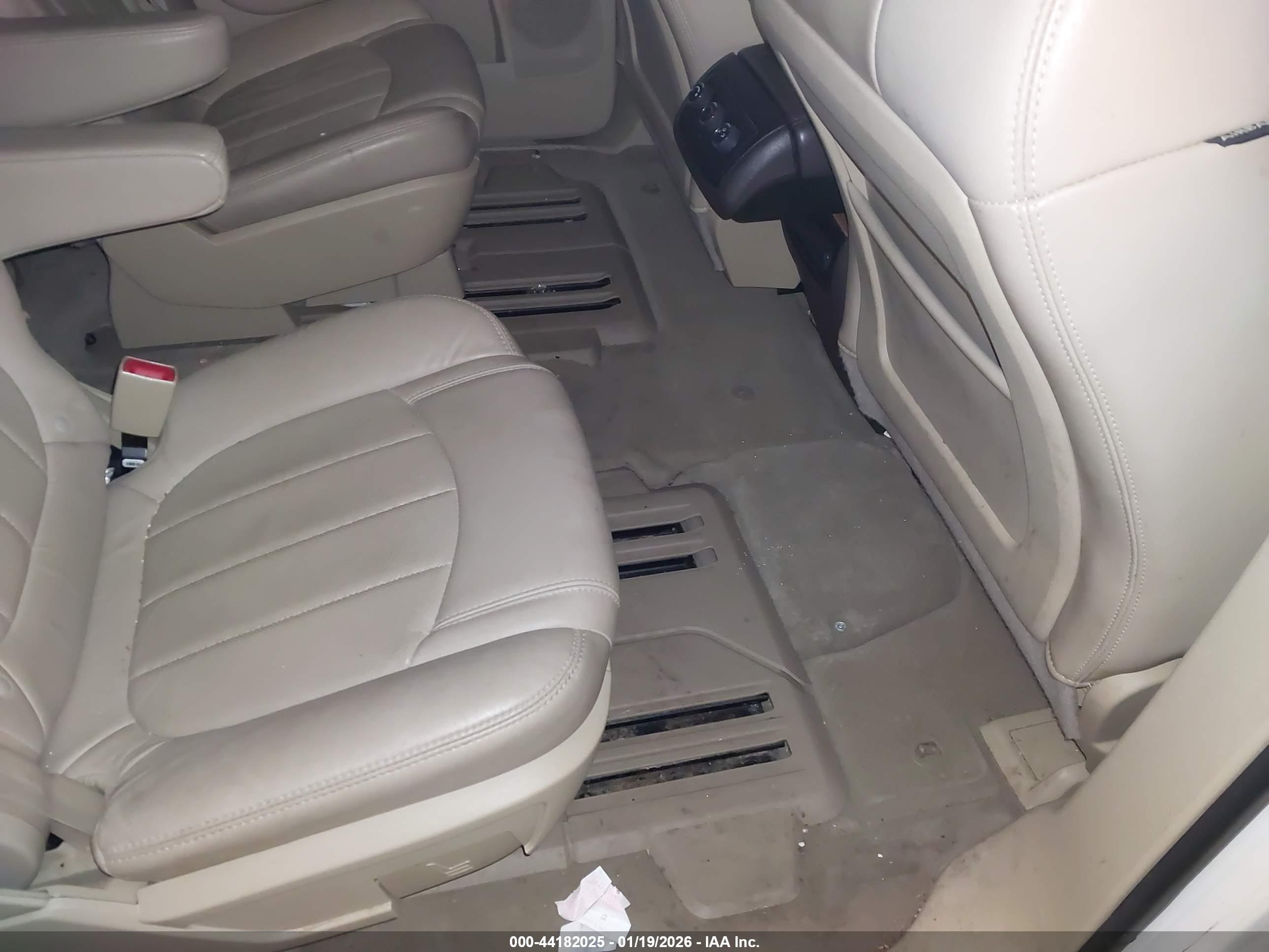 BUICK ENCLAVE image 8