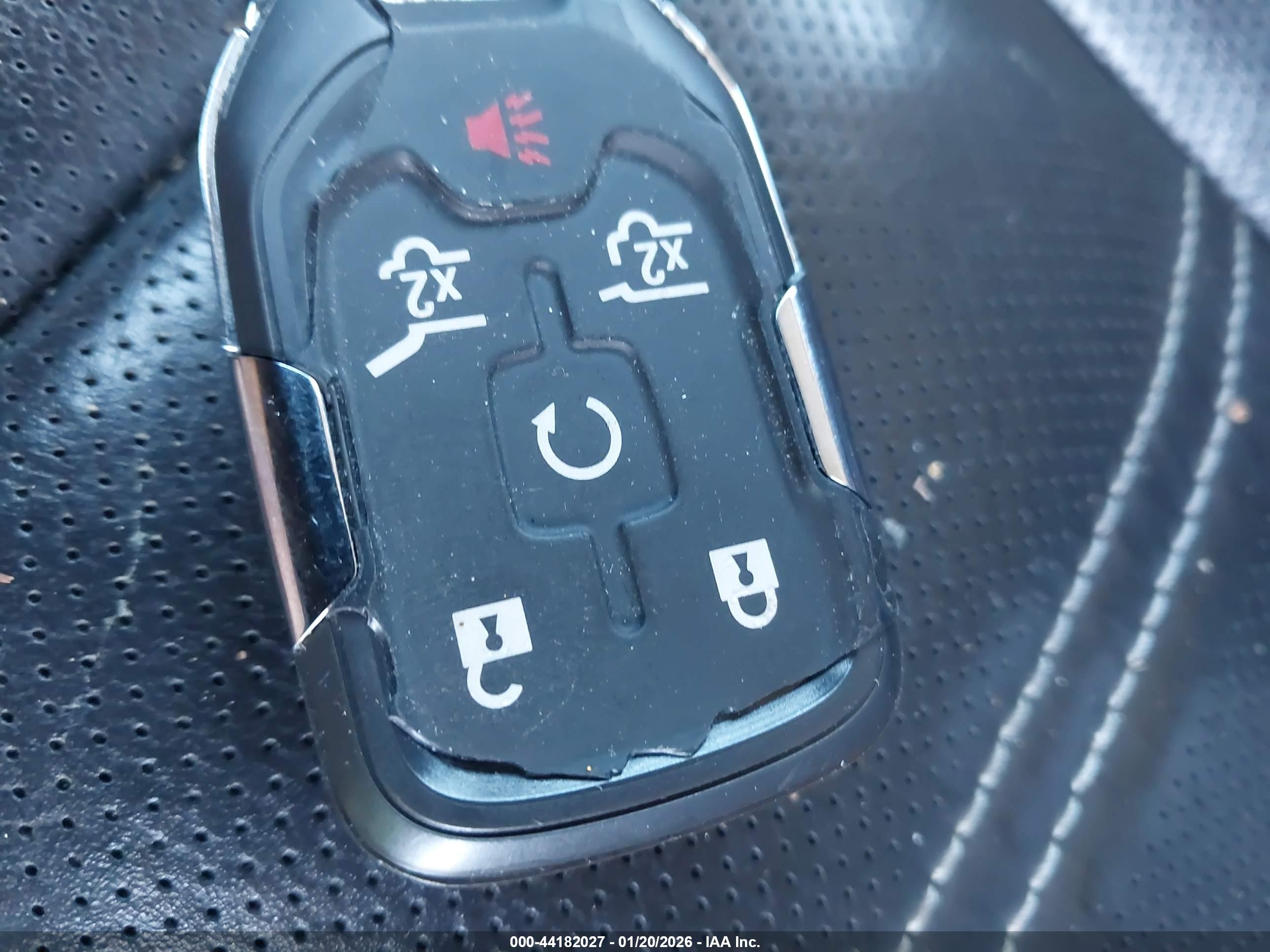 GMC YUKON image 11