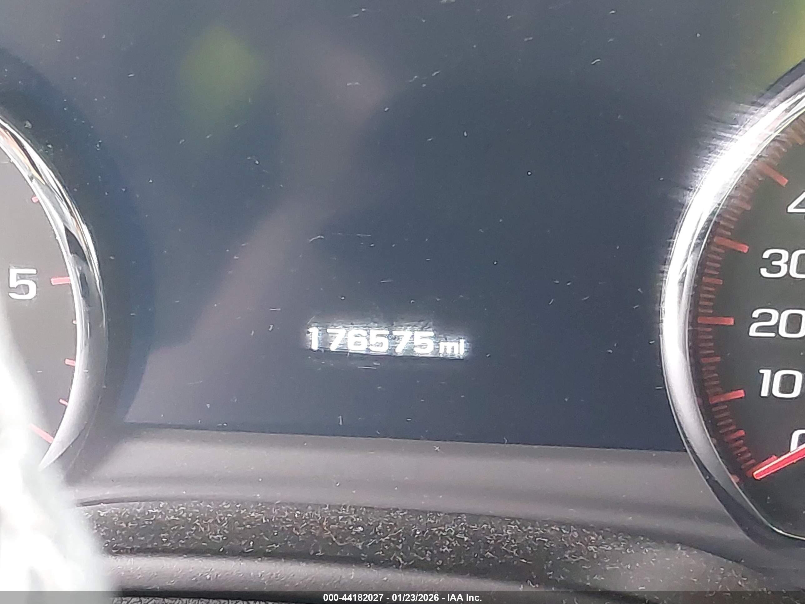 GMC YUKON image 7