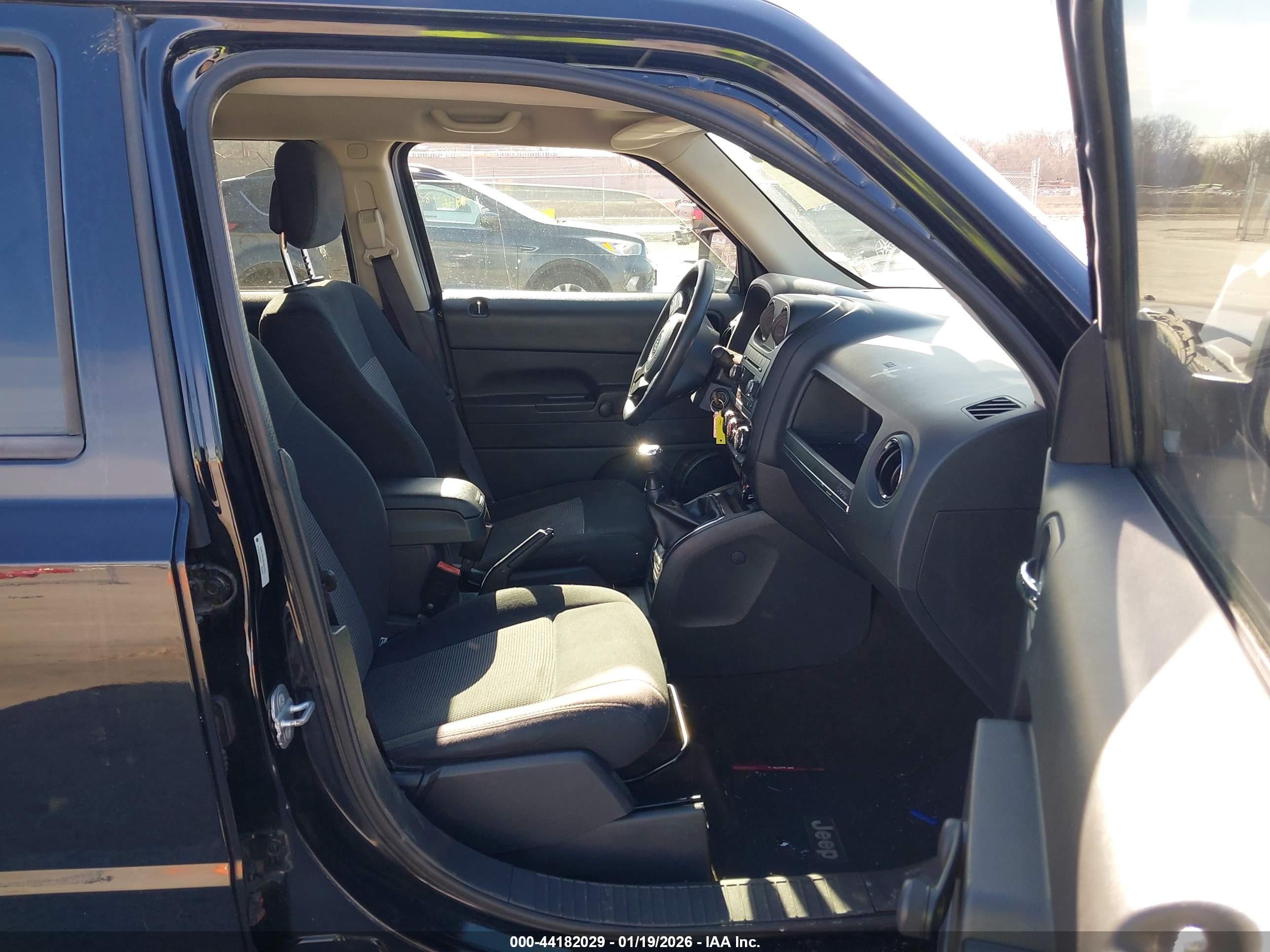 JEEP PATRIOT image 5