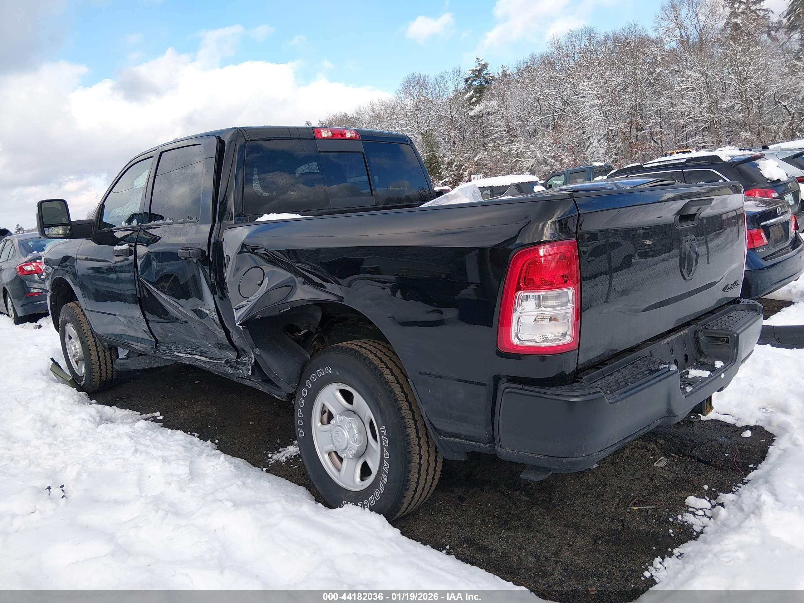RAM 2500 image 3