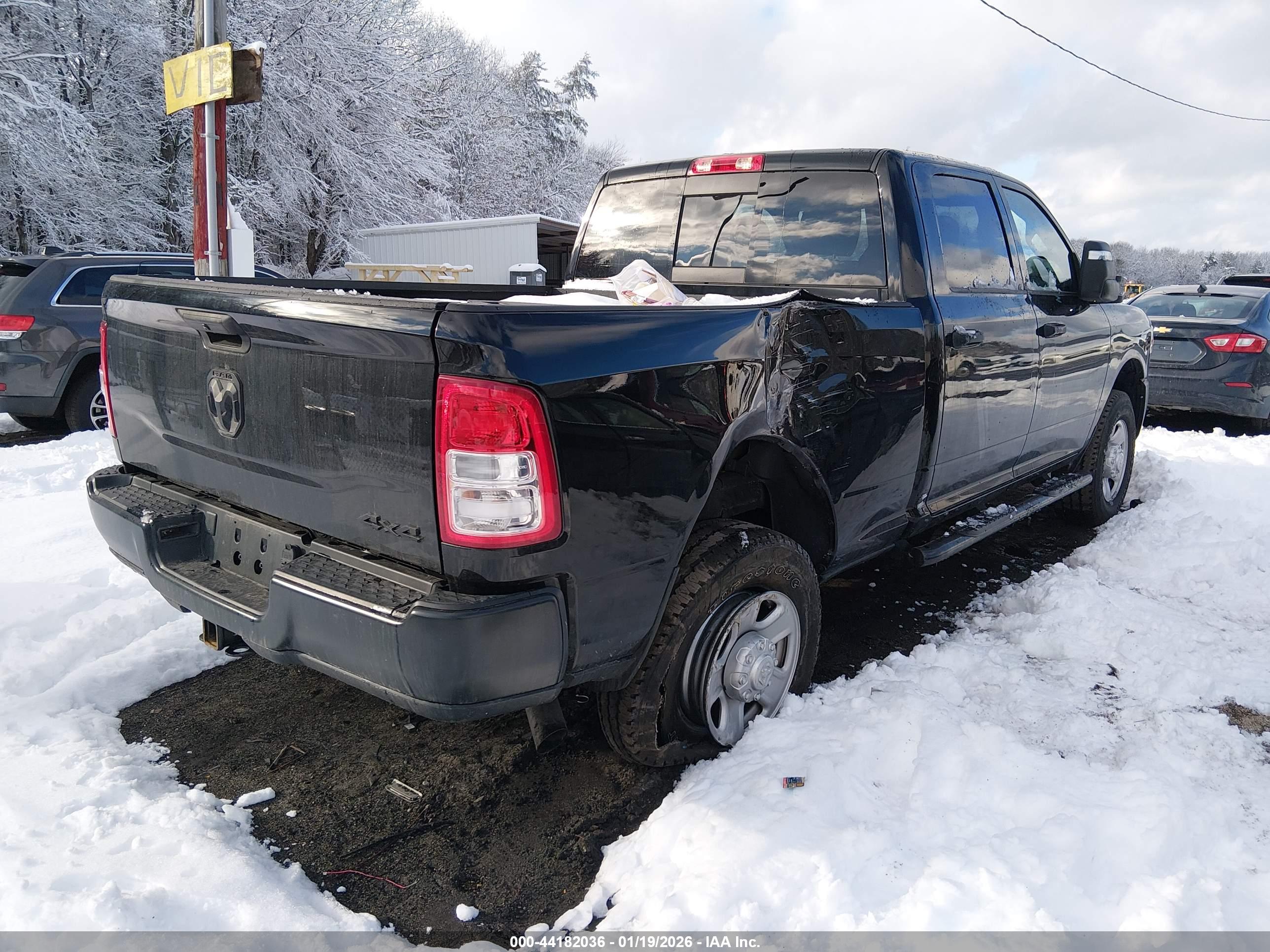 RAM 2500 image 4