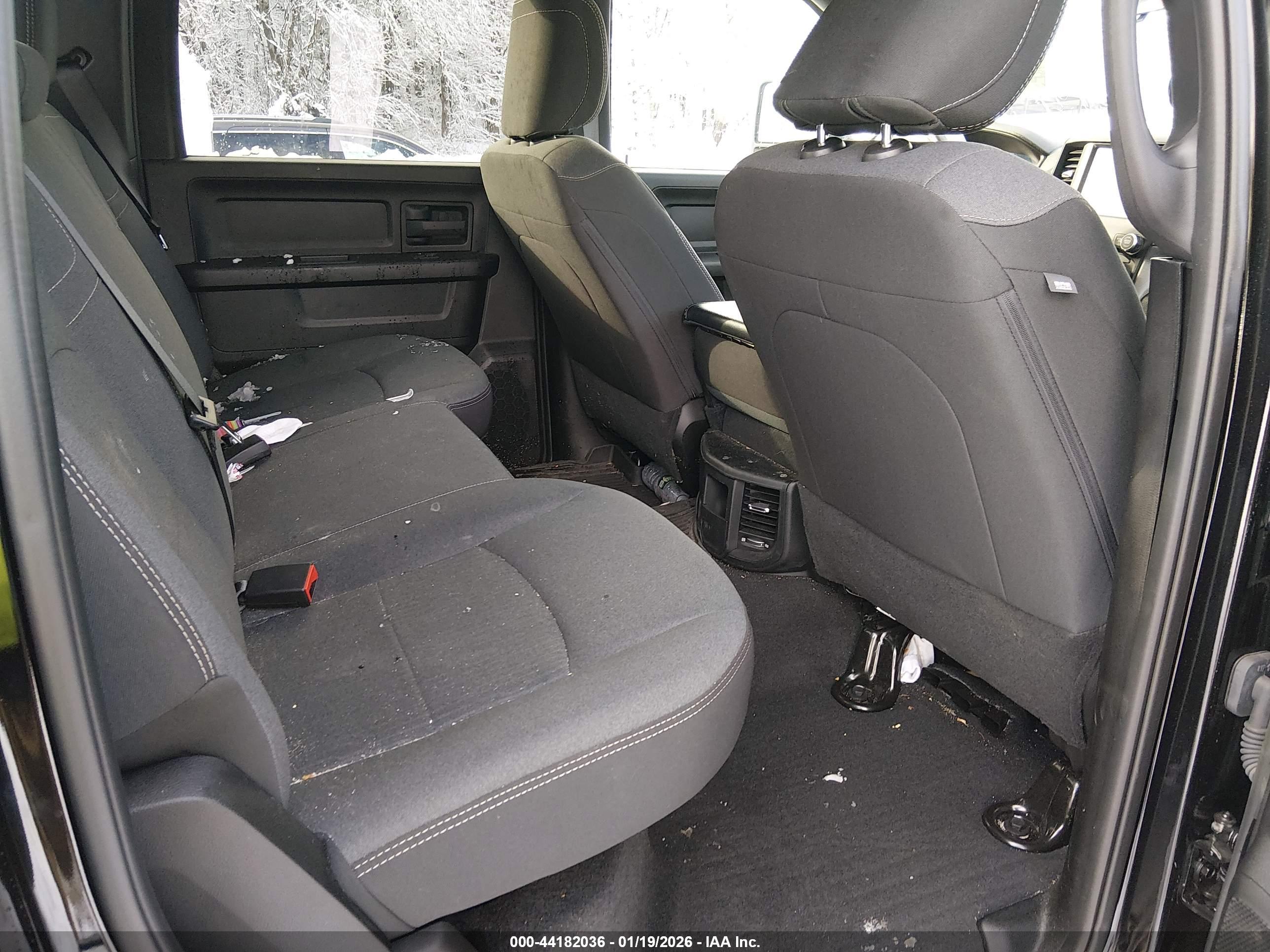 RAM 2500 image 8