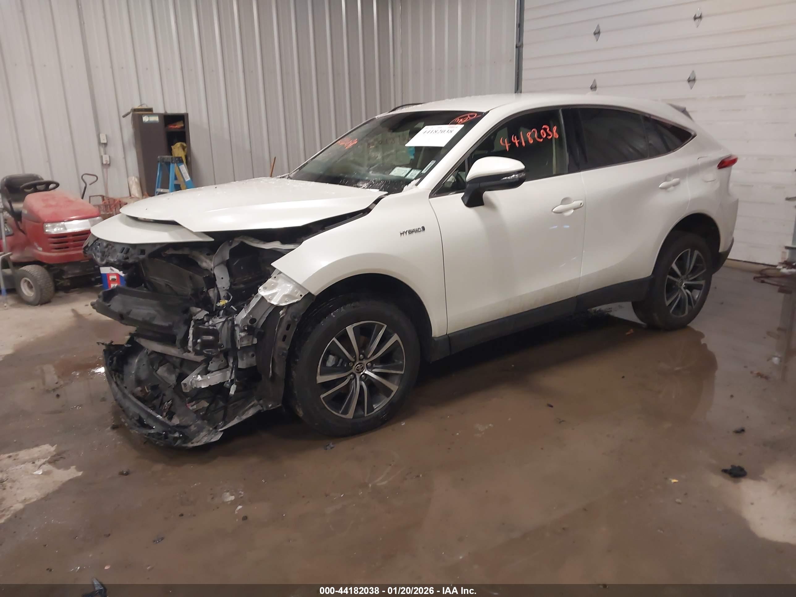 TOYOTA VENZA image 2