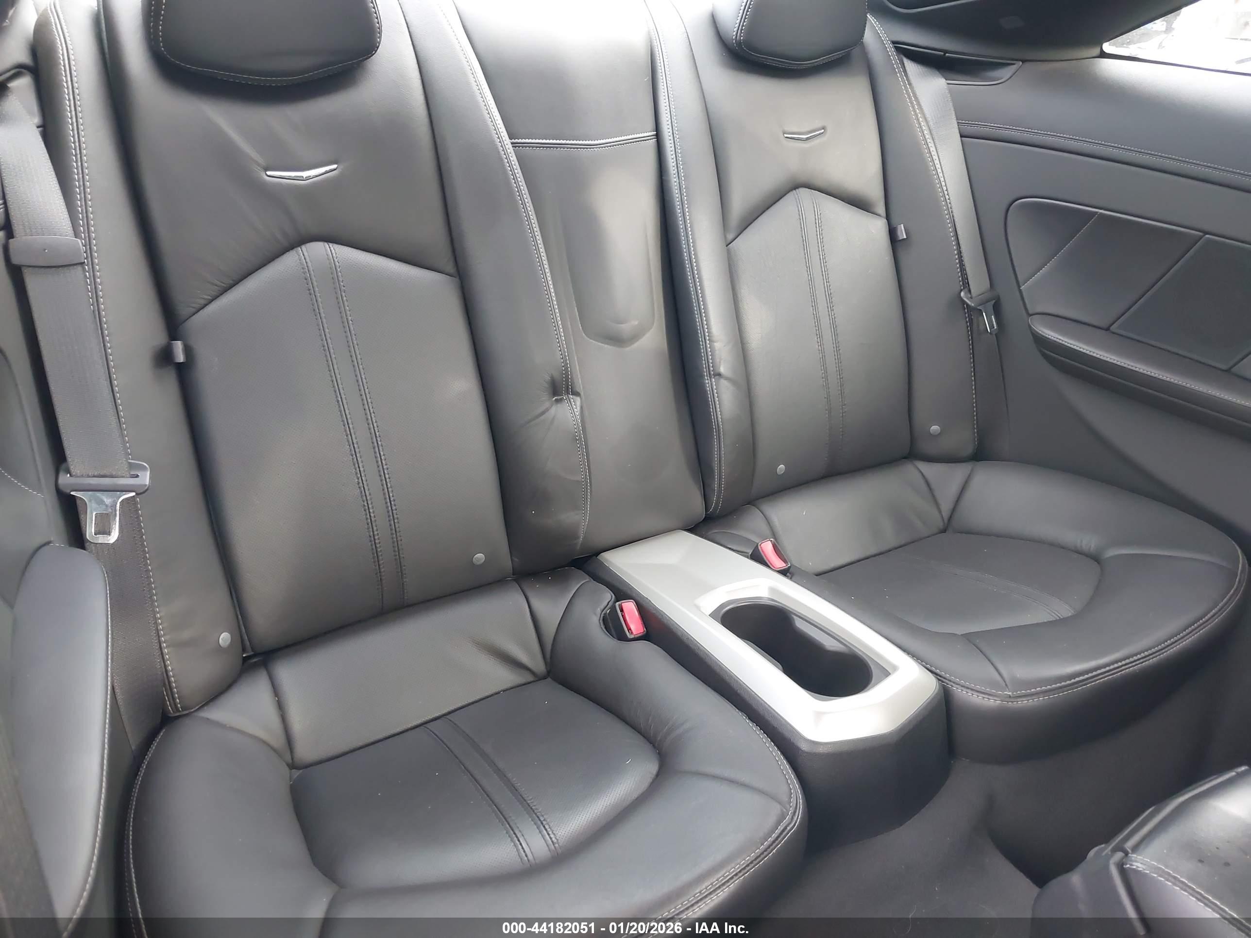 CADILLAC CTS image 8