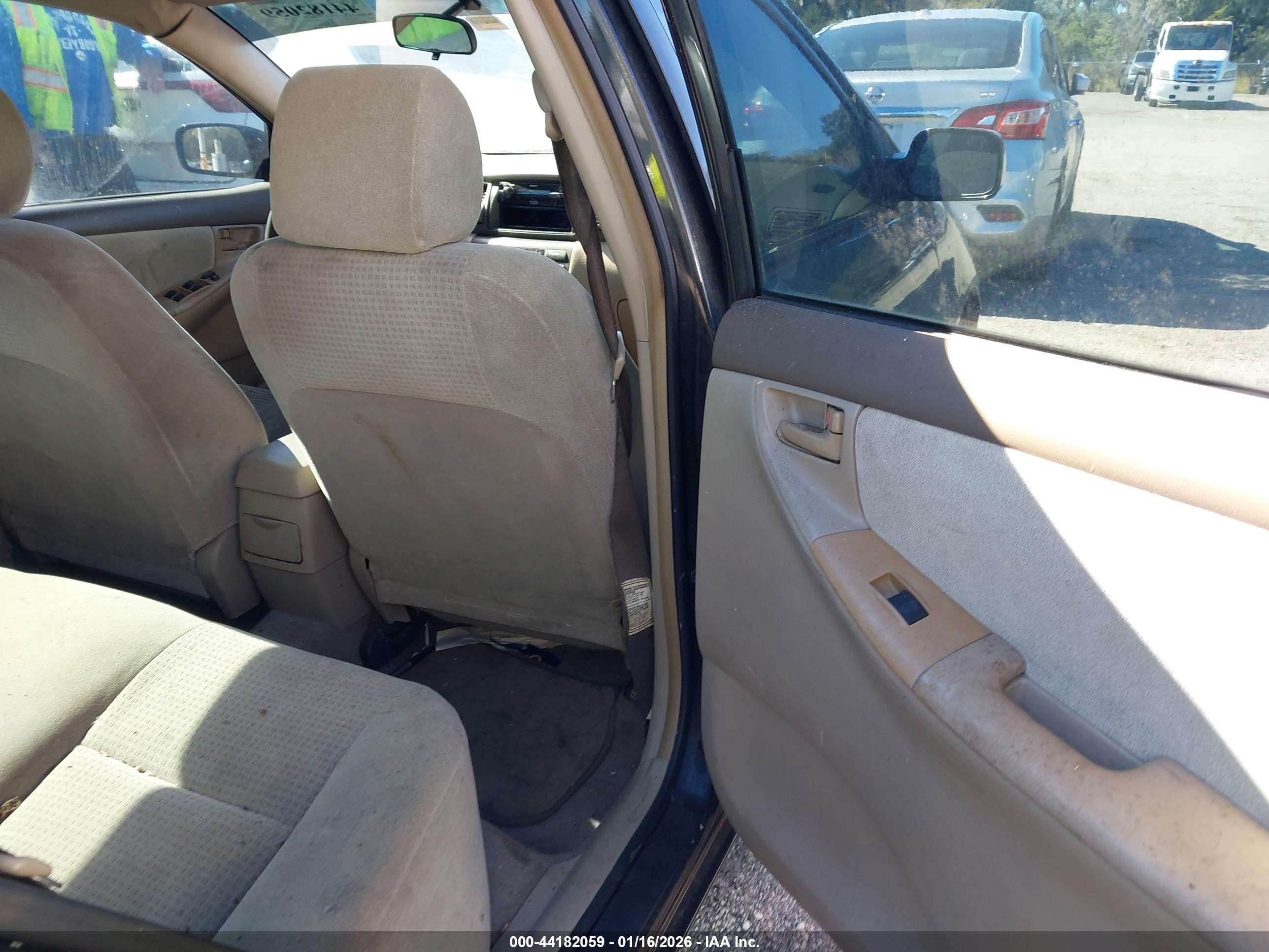 TOYOTA COROLLA image 8