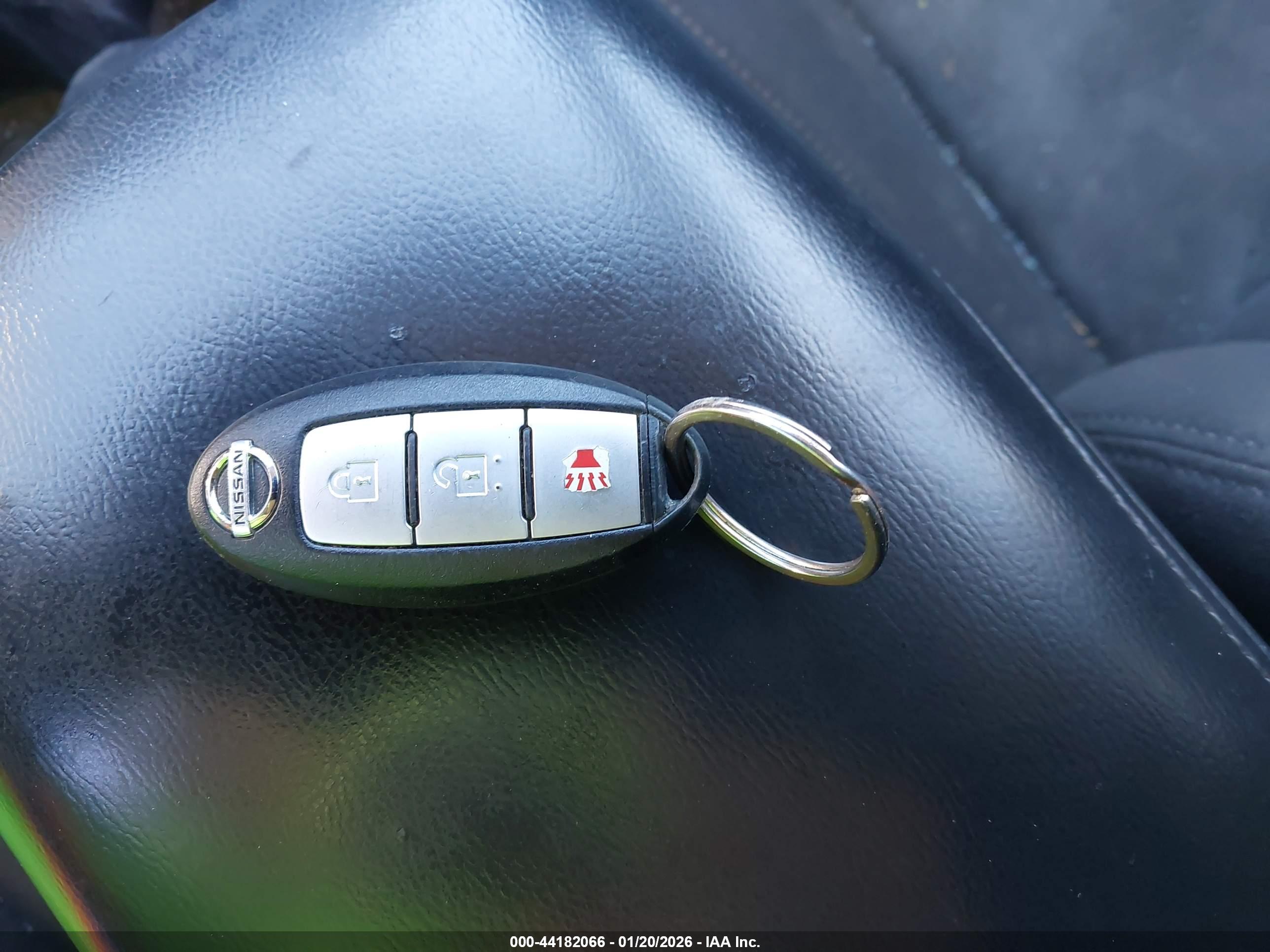 NISSAN ROGUE image 11