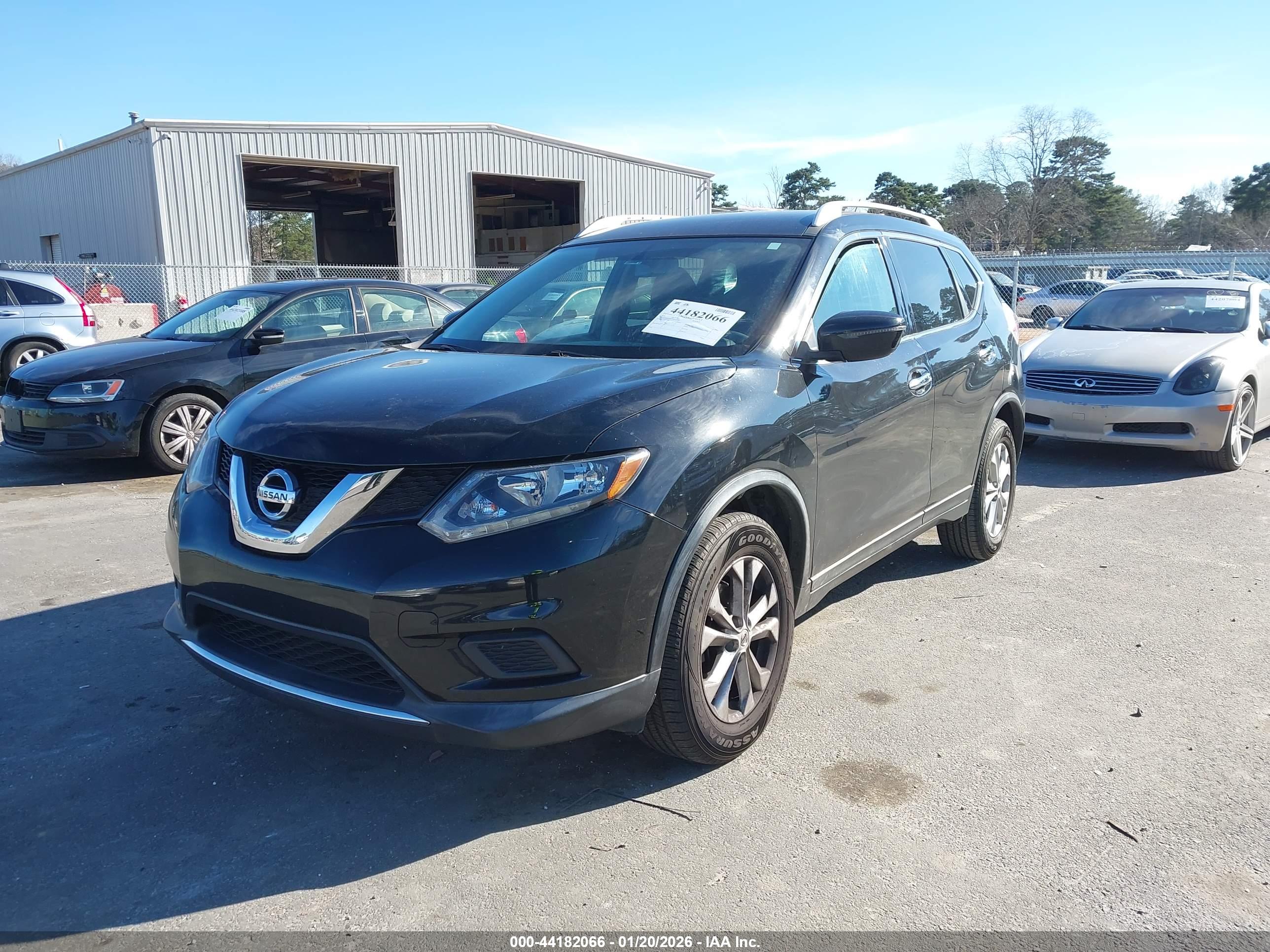NISSAN ROGUE image 2