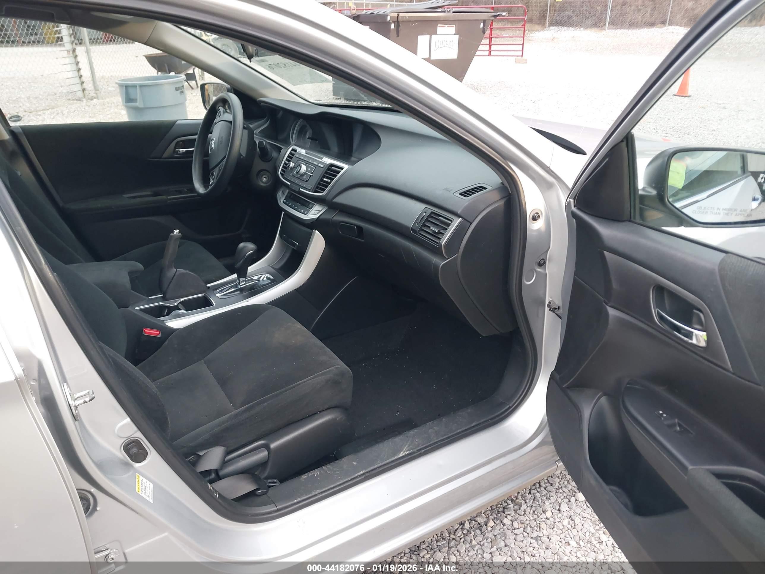 HONDA ACCORD image 5
