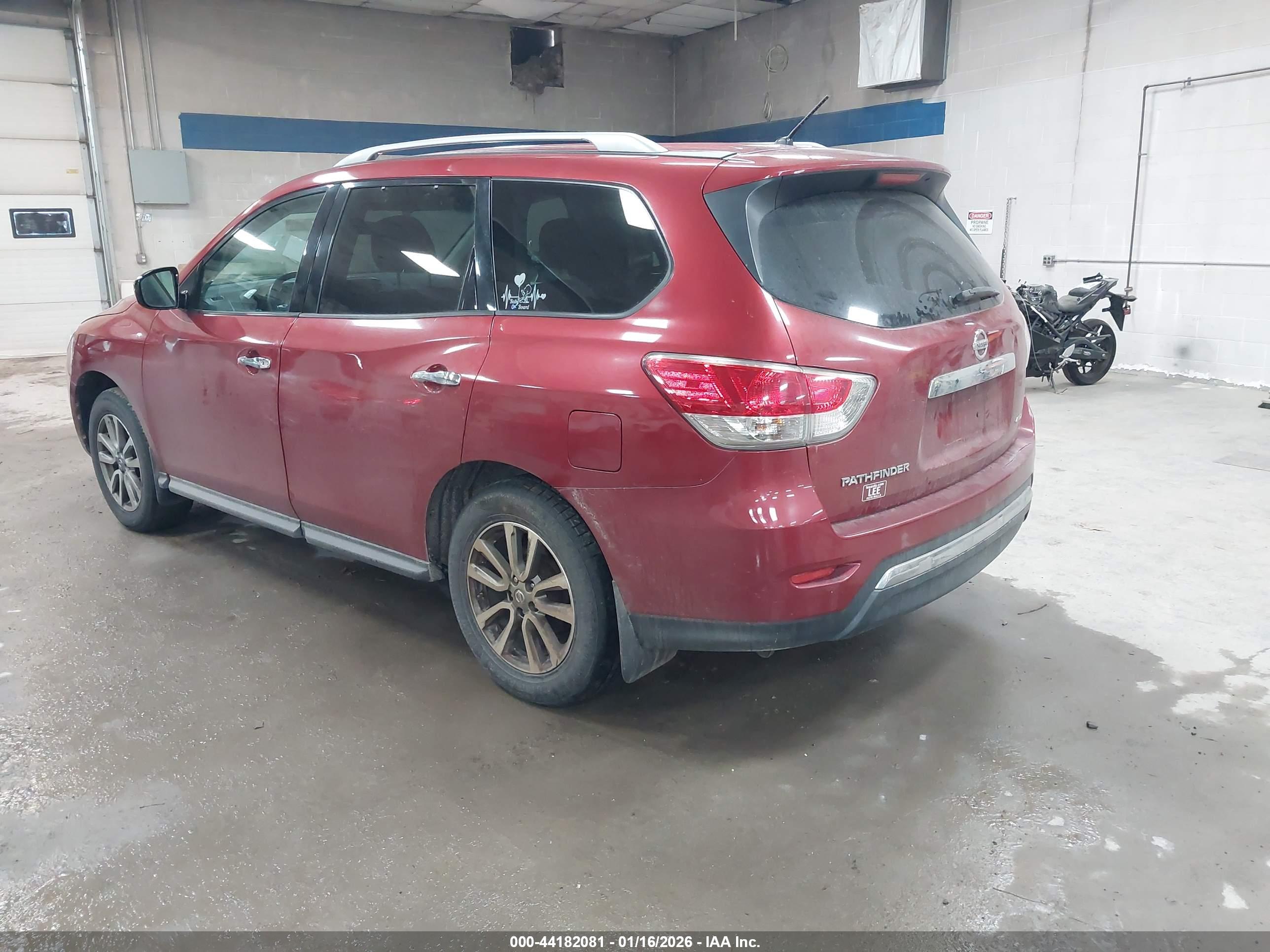 NISSAN PATHFINDER image 3