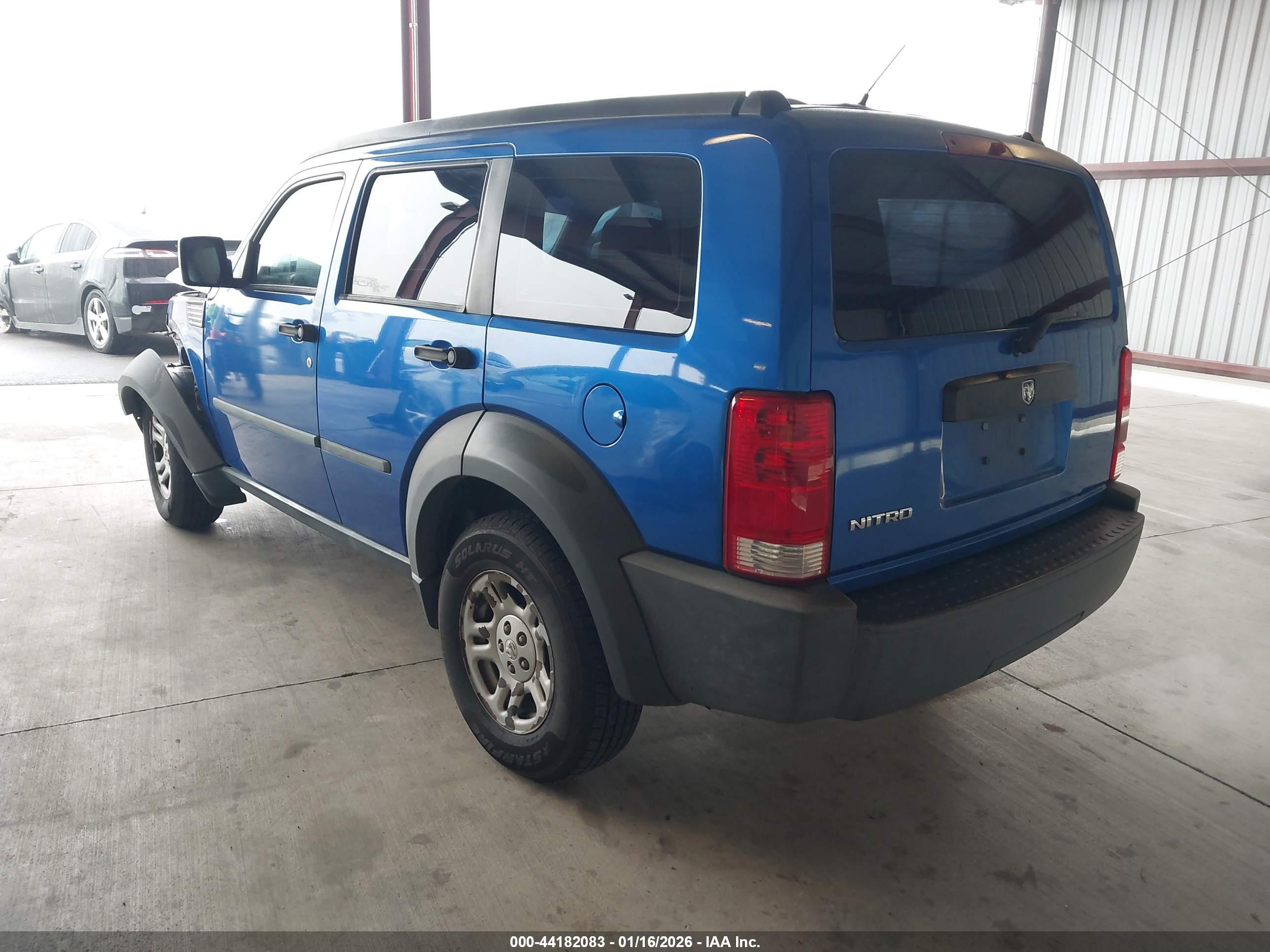 DODGE NITRO image 3