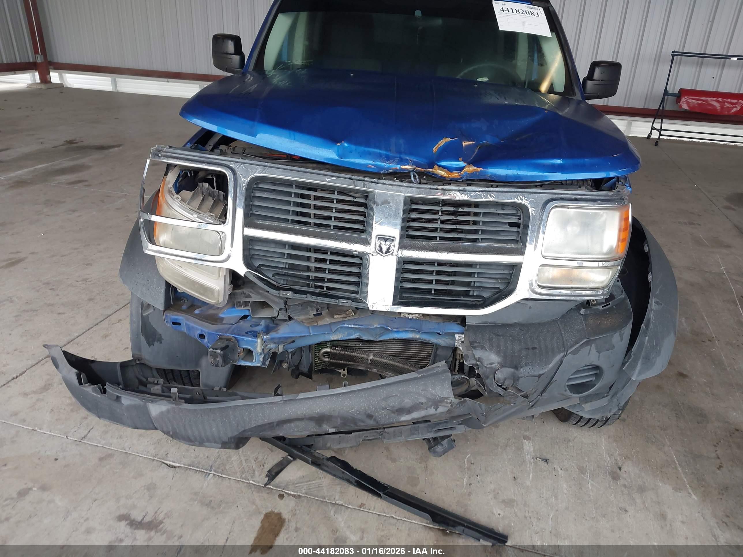 DODGE NITRO image 6